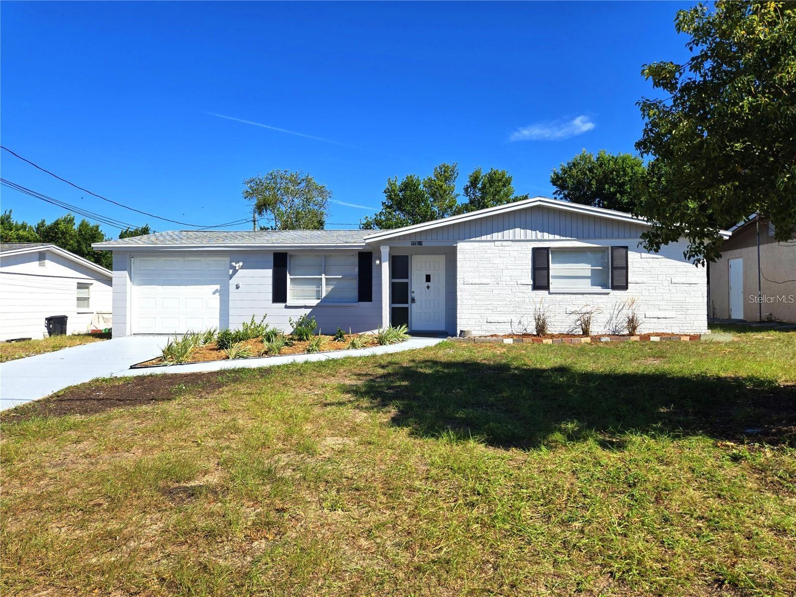 12904 COLLEGE HILL DR