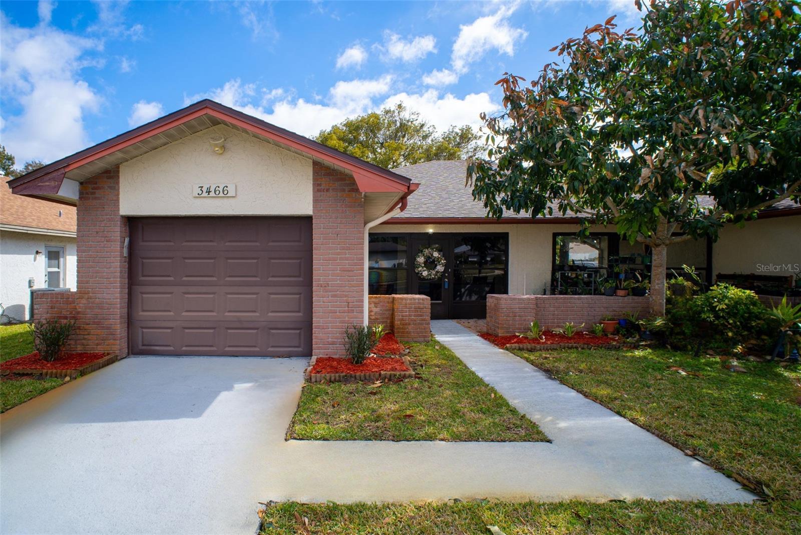 3466 MACLAREN DR