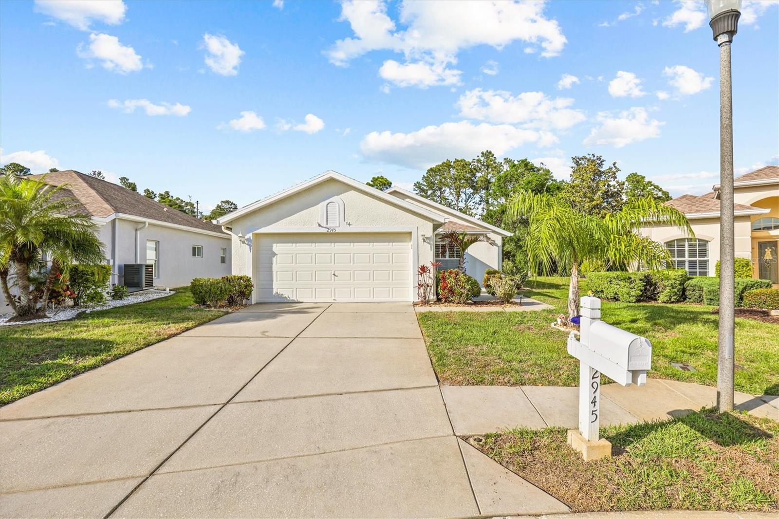 2945 WOOD POINTE DR