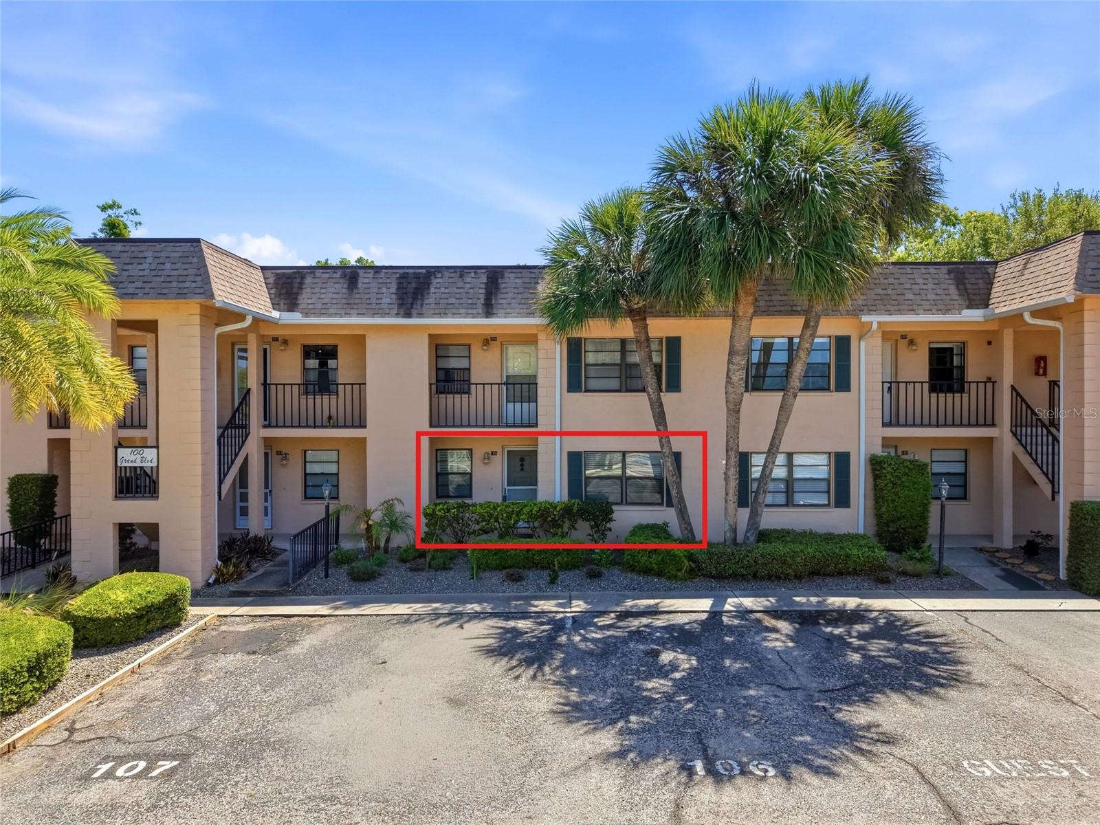 100 GRAND BLVD #106