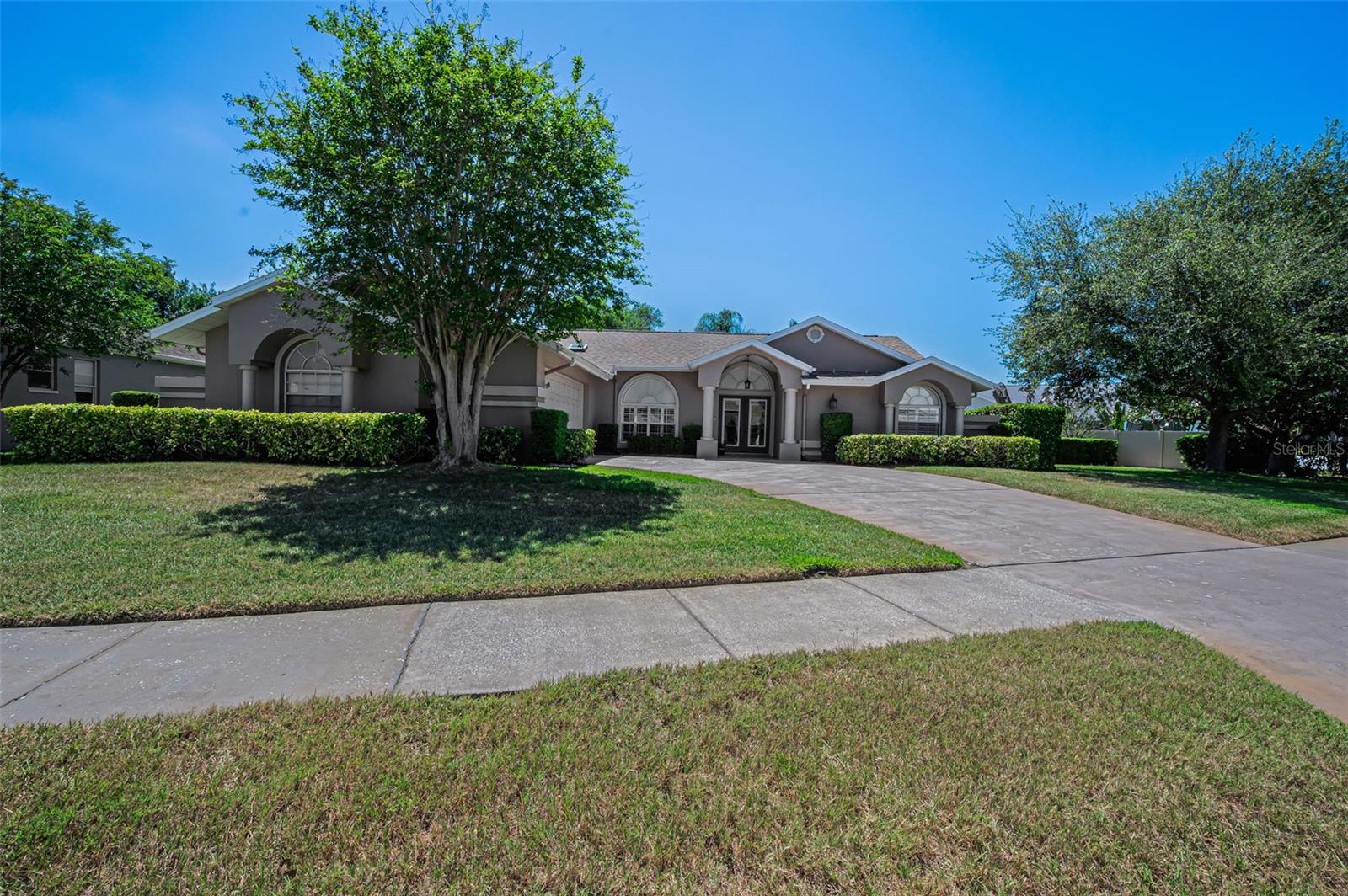 2814 JARVIS CIR