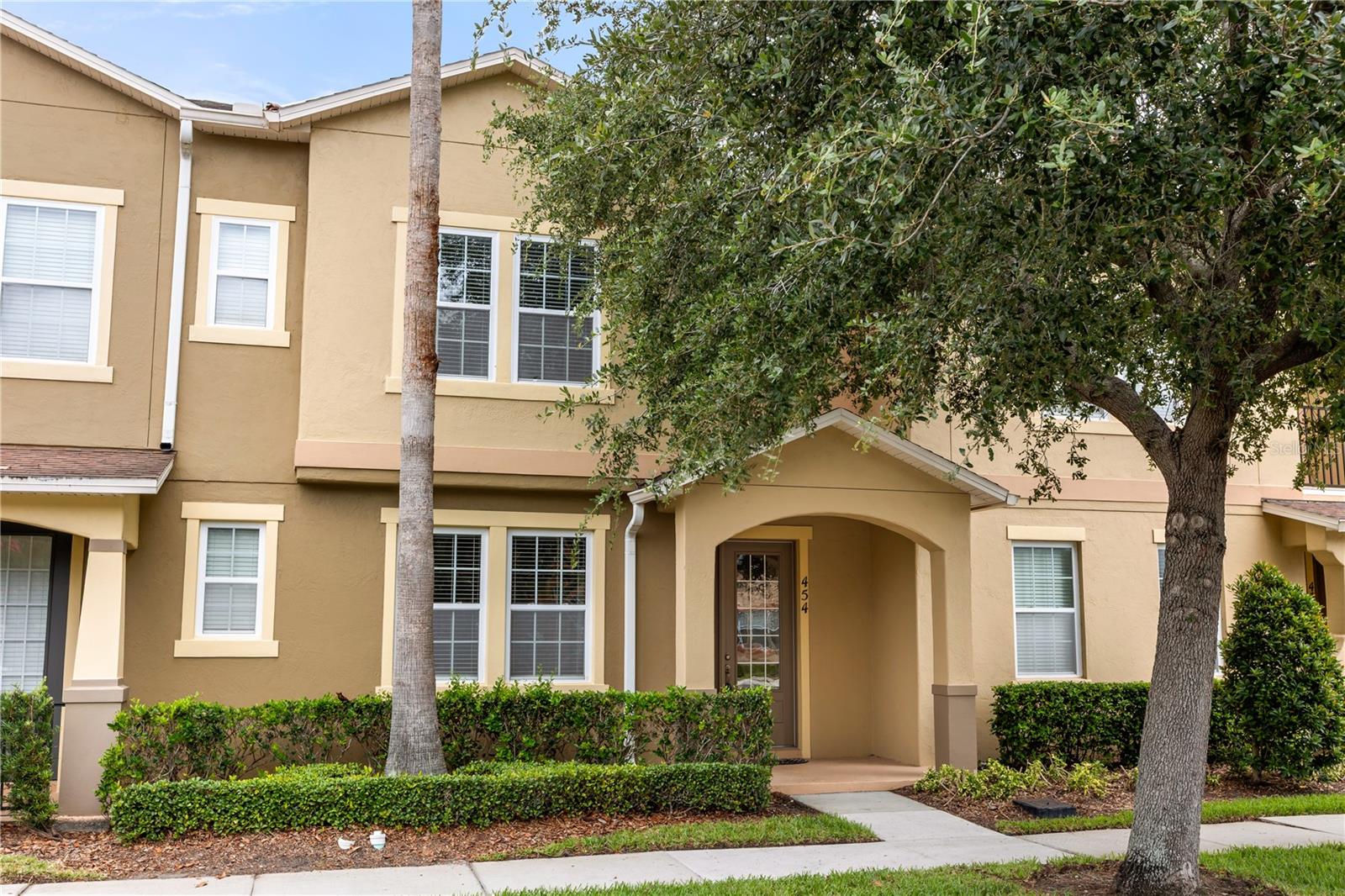 454 ELLIS SQUARE CT