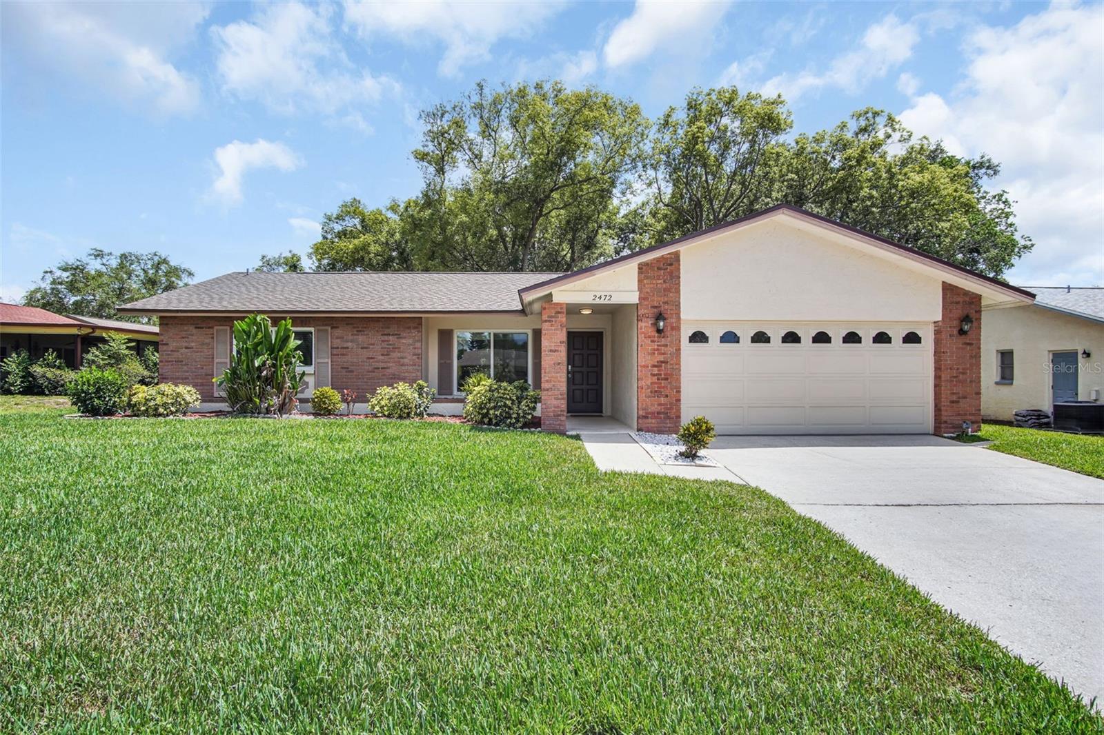 2472 MALCOLM DR