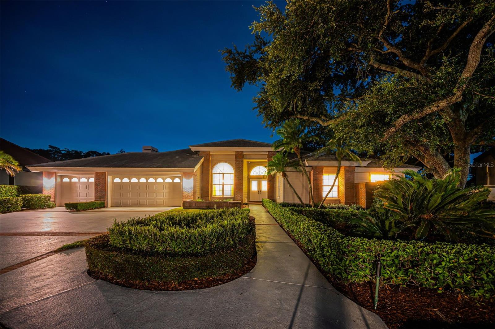 4995 CAMBERLEY LN