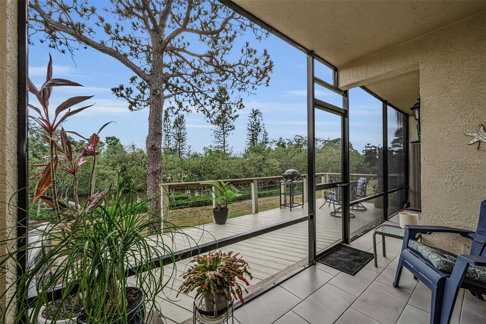 1673 SEASCAPE CIR #102
