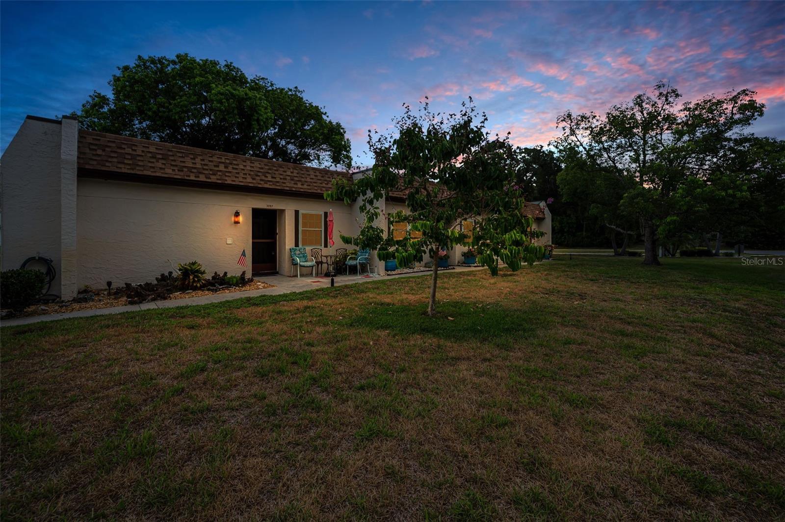 3097 MISSION GROVE DR