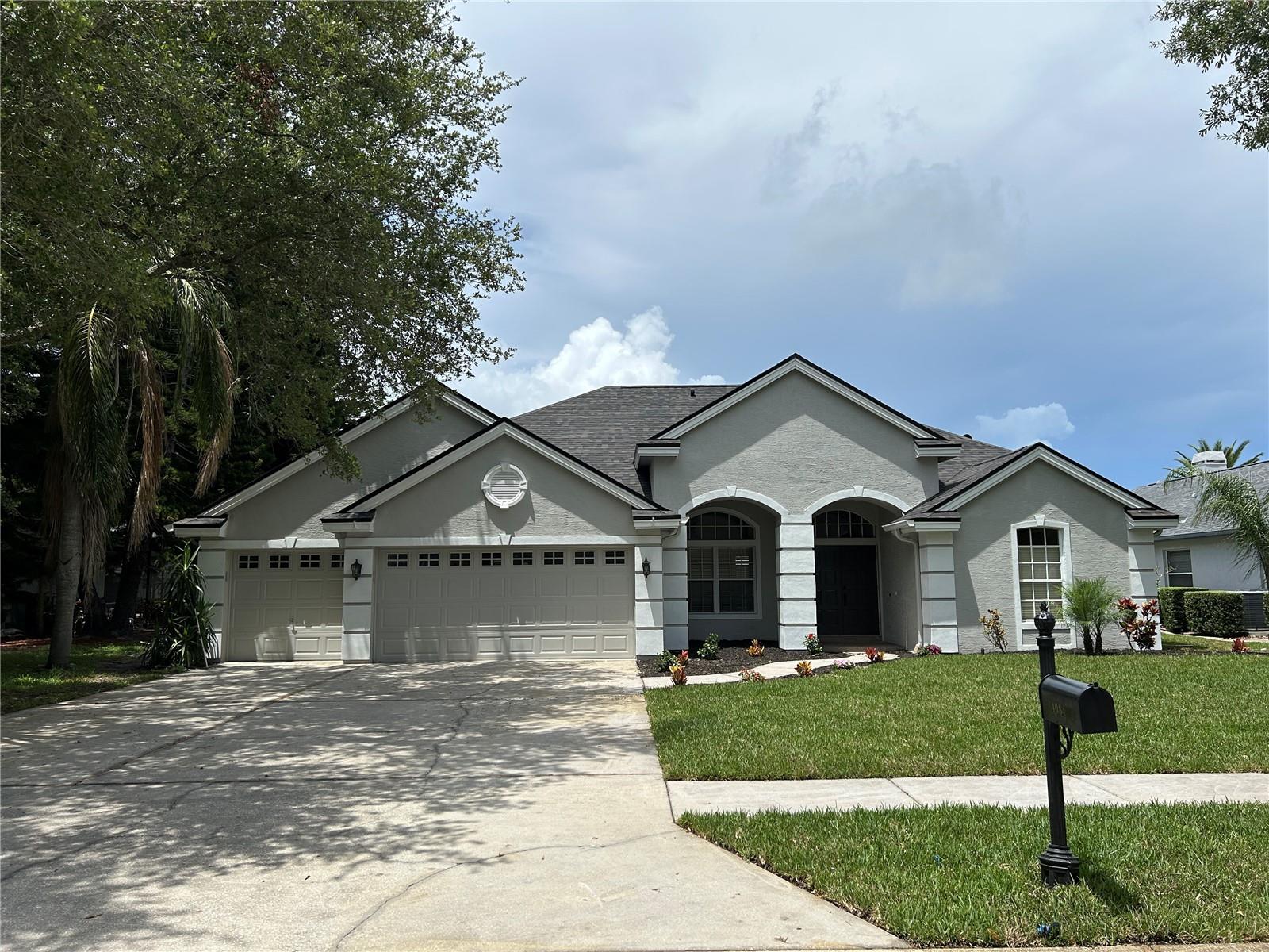 4084 LIGUSTRUM DR