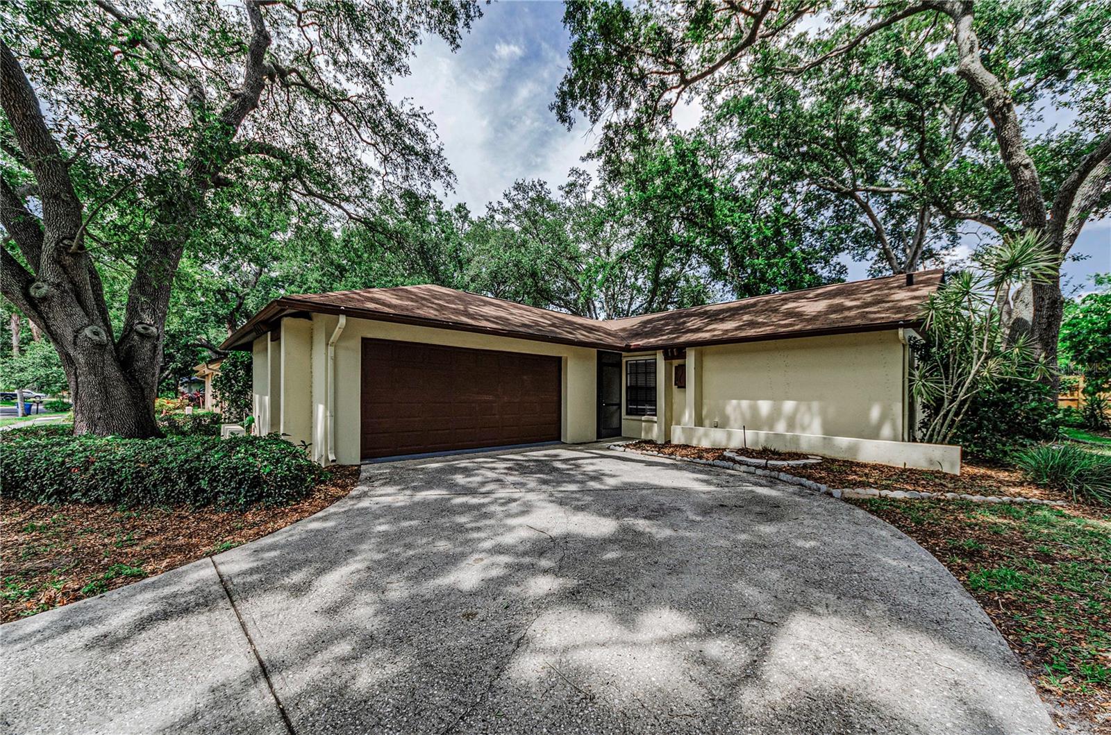 260 ARBOR GLEN DR