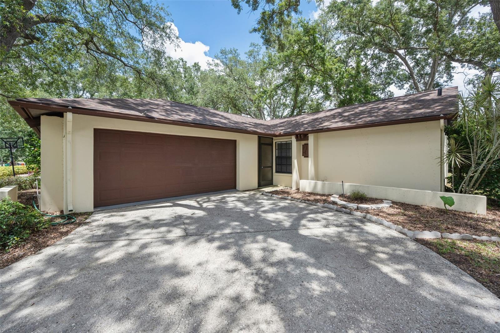 260 ARBOR GLEN DR