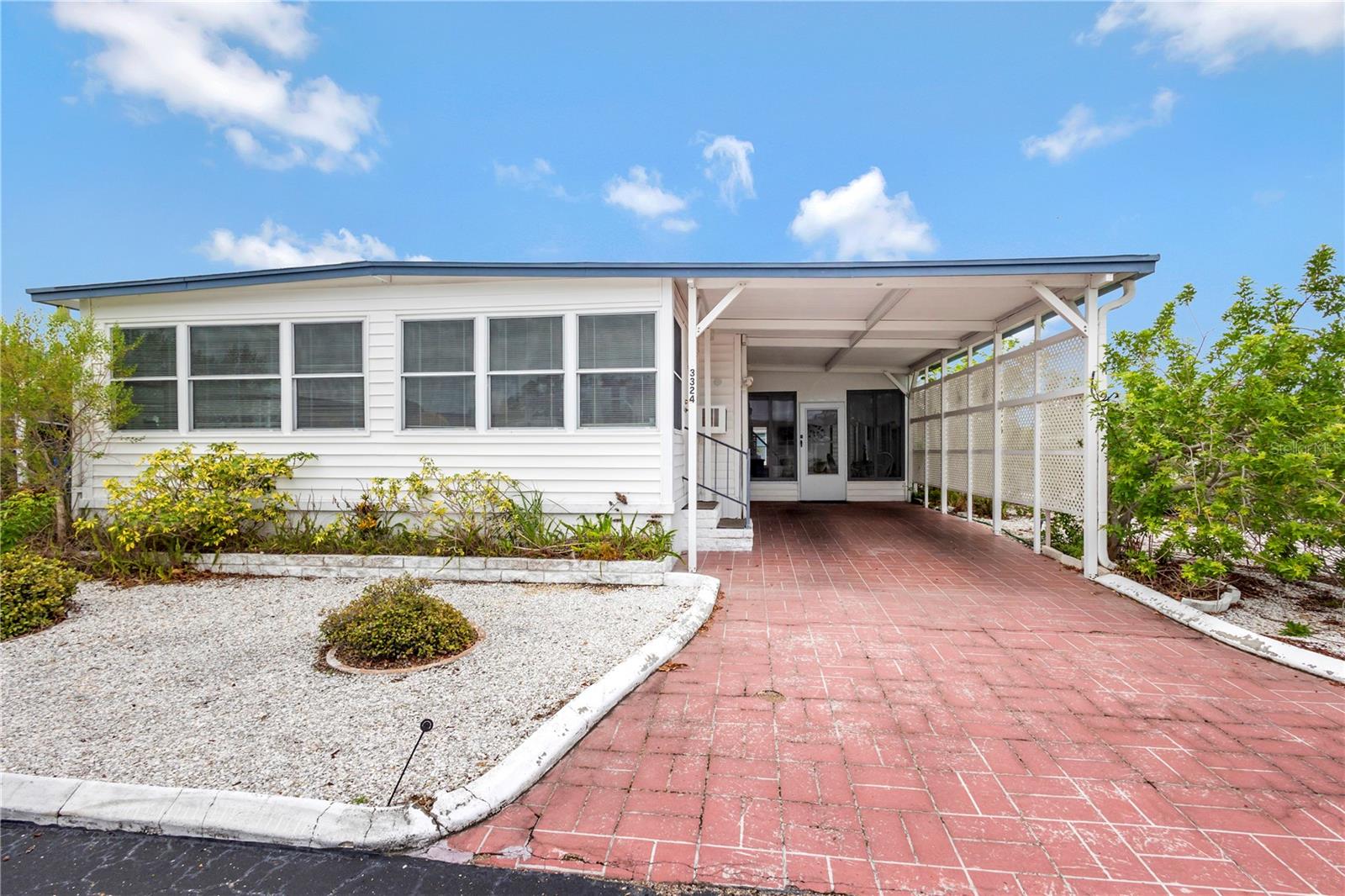 3324 W TIKI DR