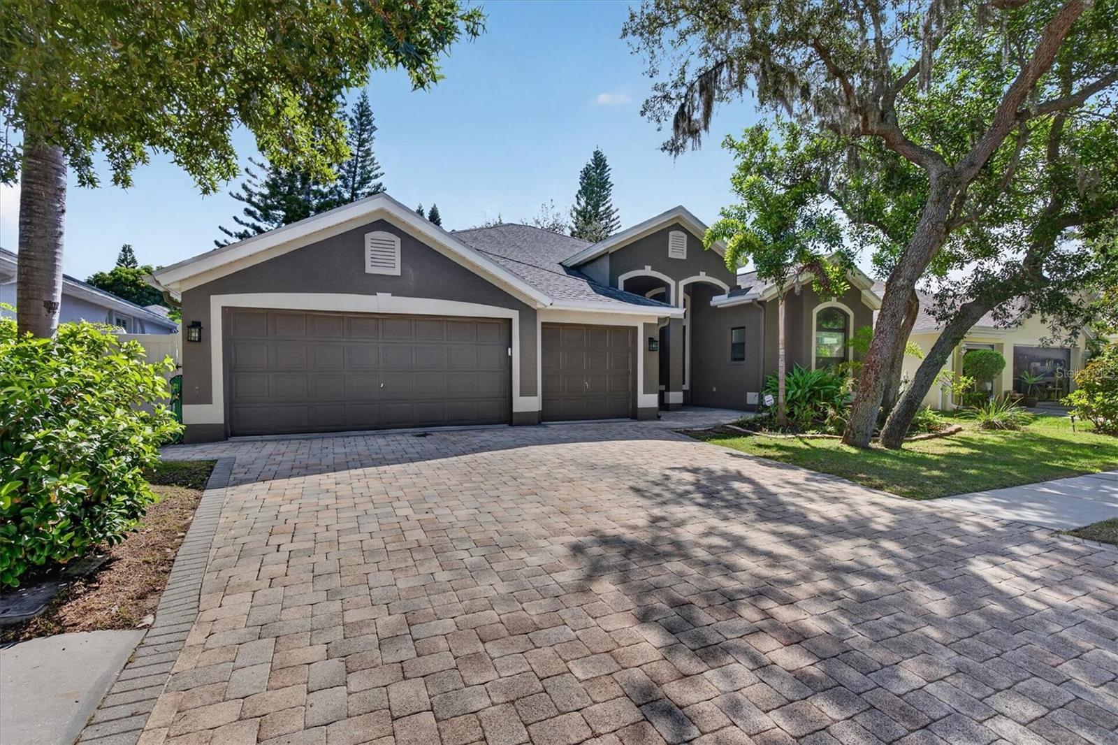 1809 LONGVIEW LN