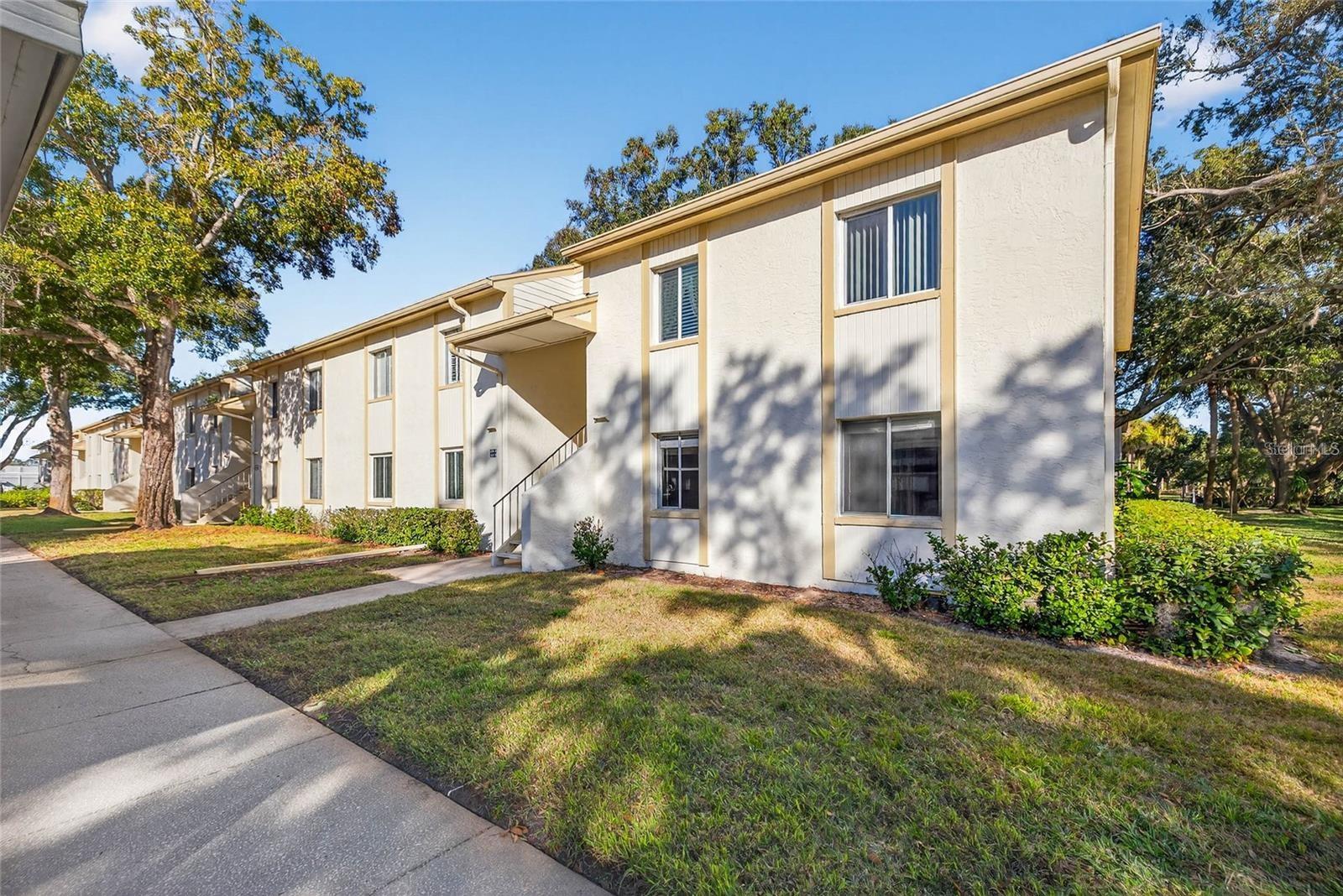 219 PALMETTO CT #219