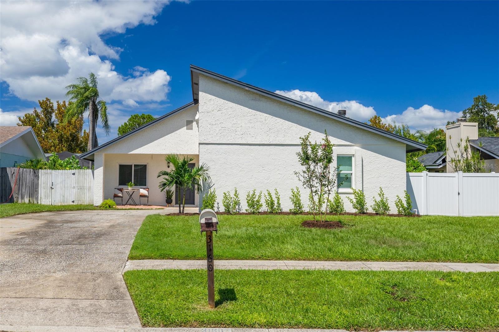 3160 CHAMBLEE LN