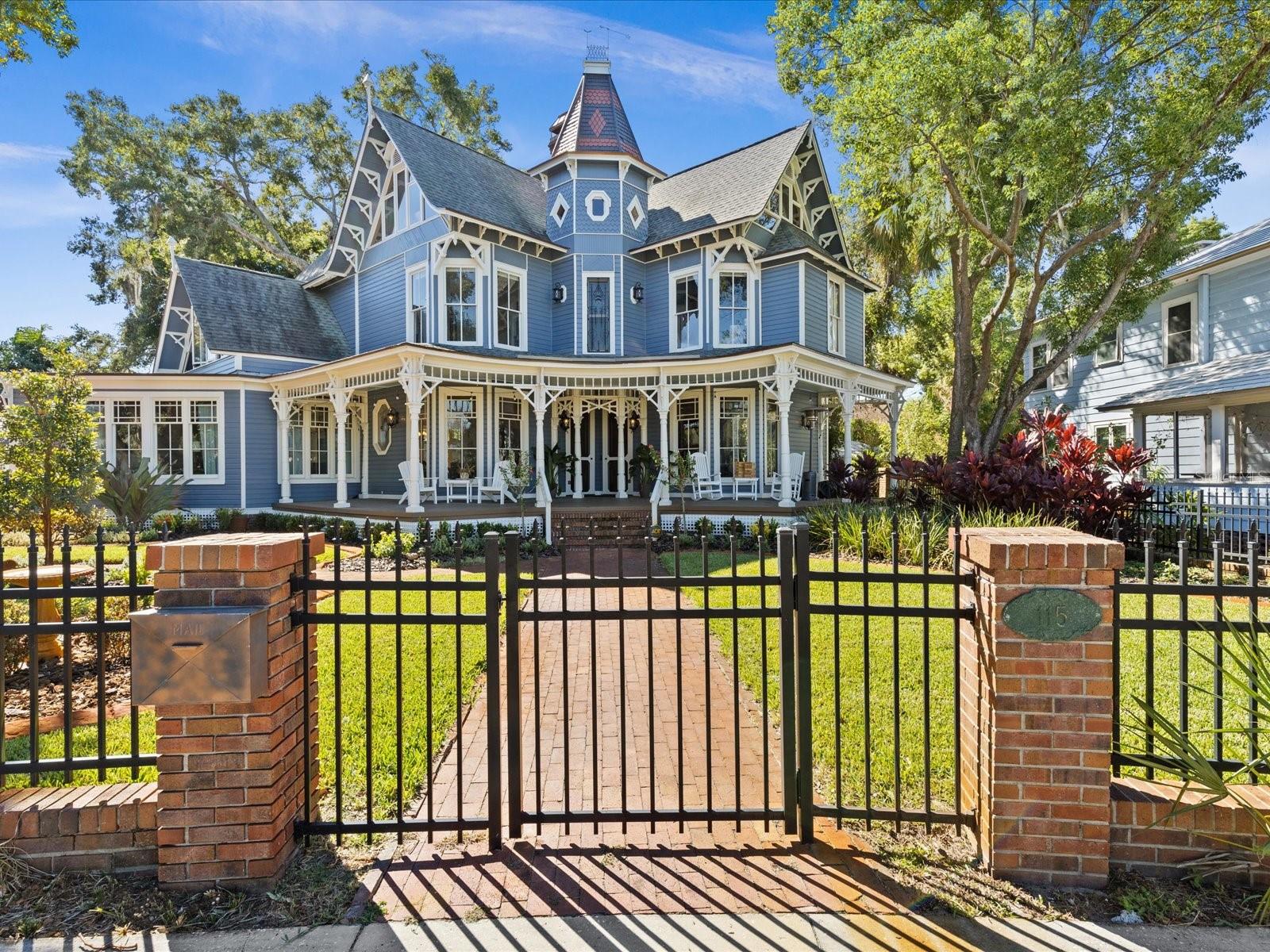 115 S SPRING BLVD