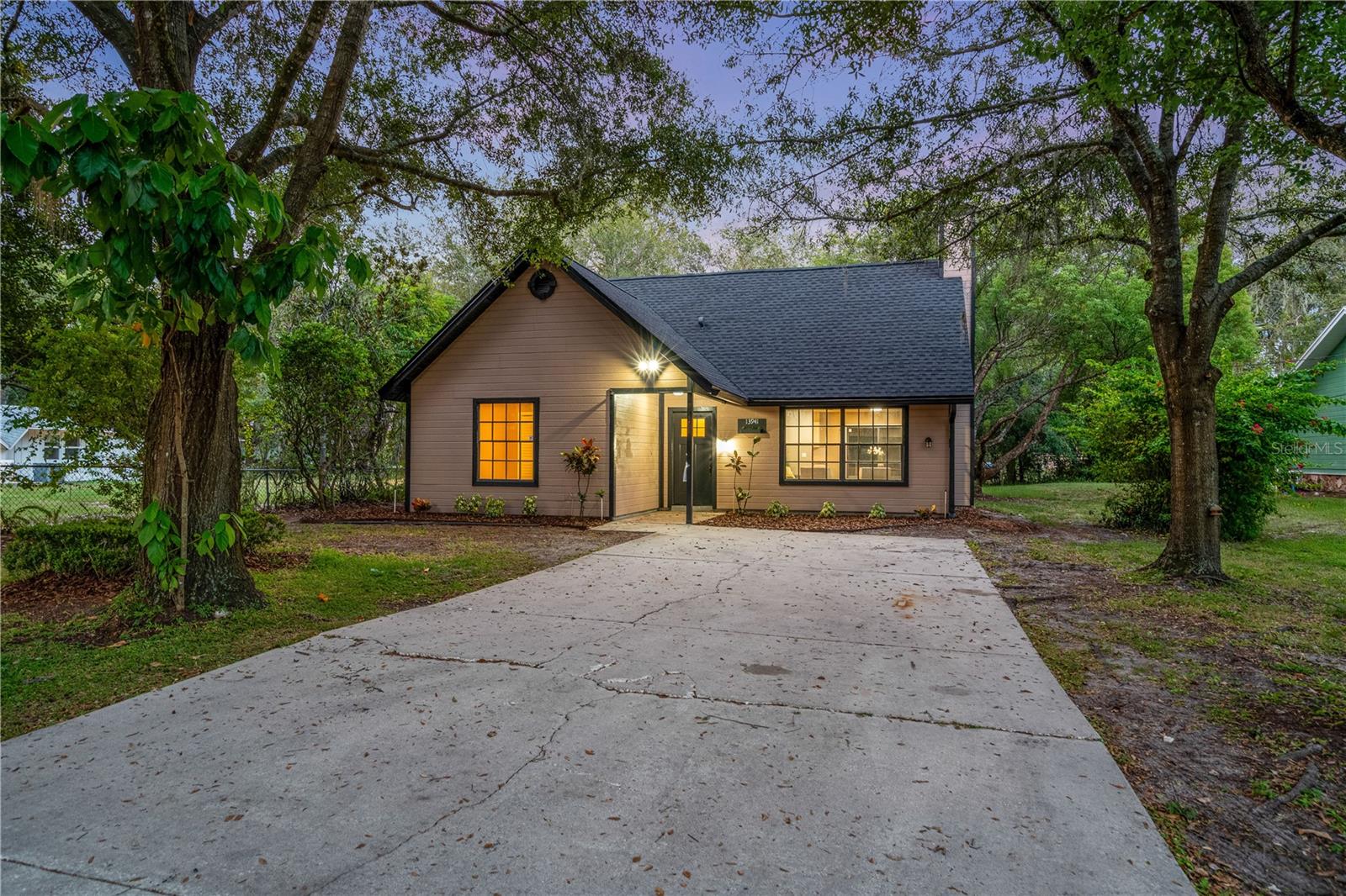 13941 FRIENDSHIP LN