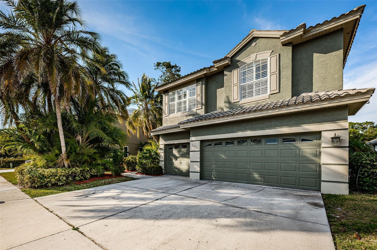 2278 HIGHLAND WOODS DR