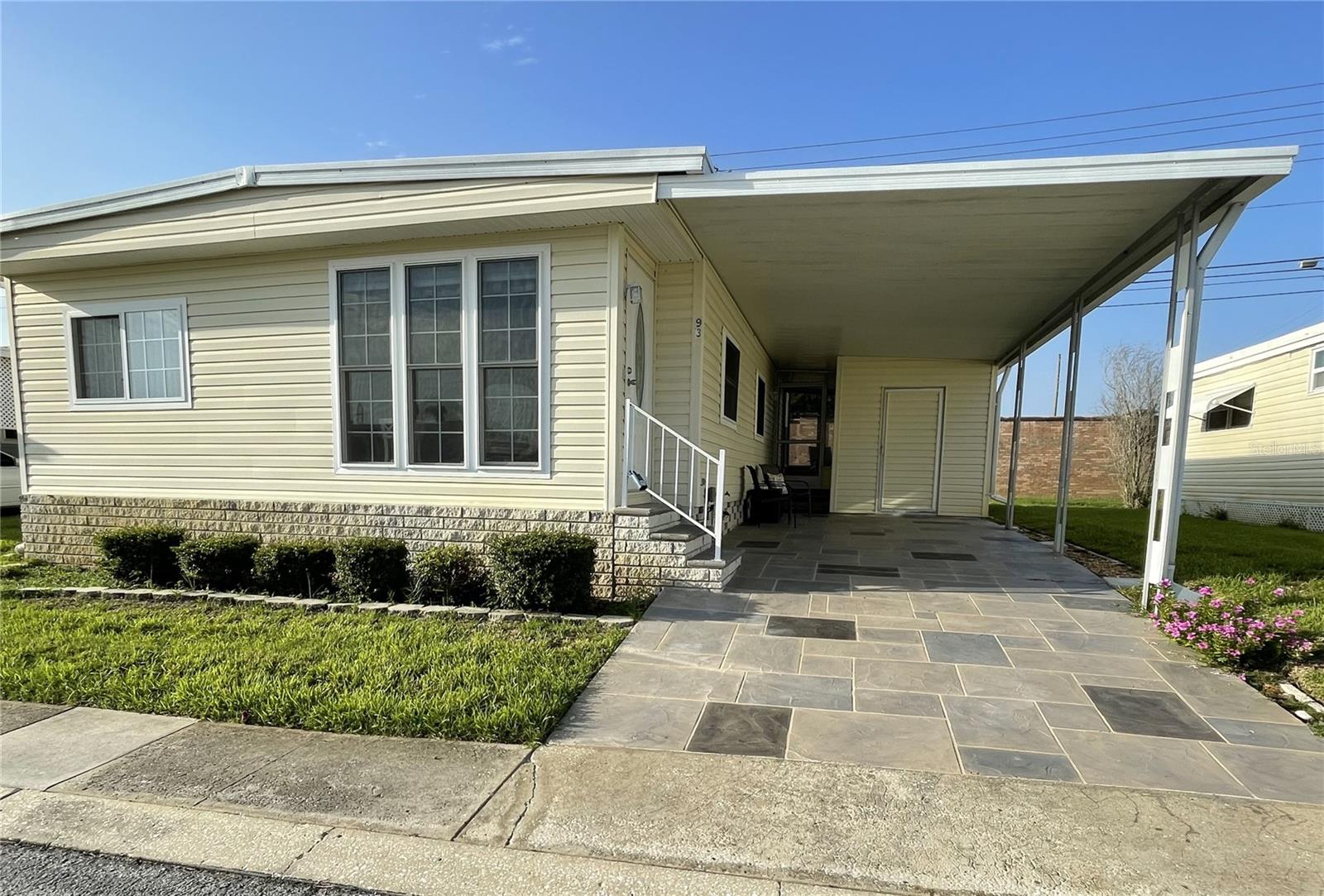 93 RED OAK DR
