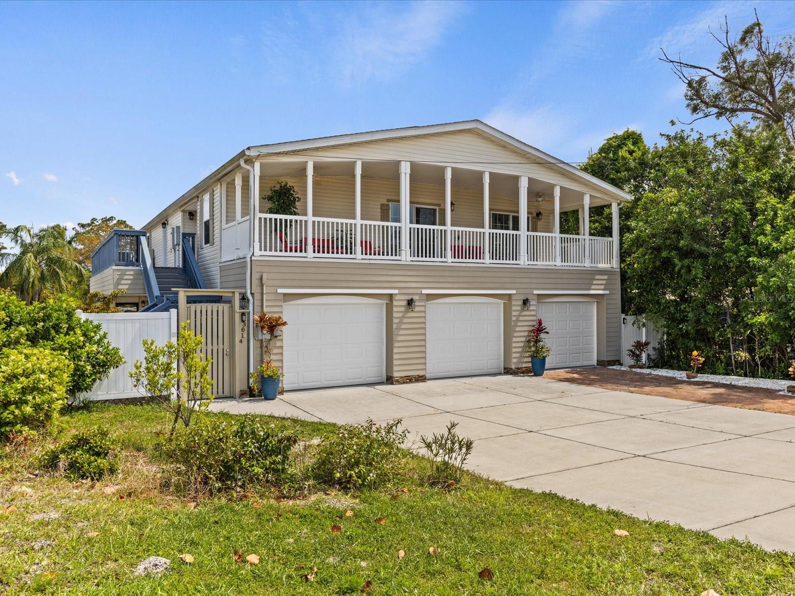 3014 BLUFF BLVD
