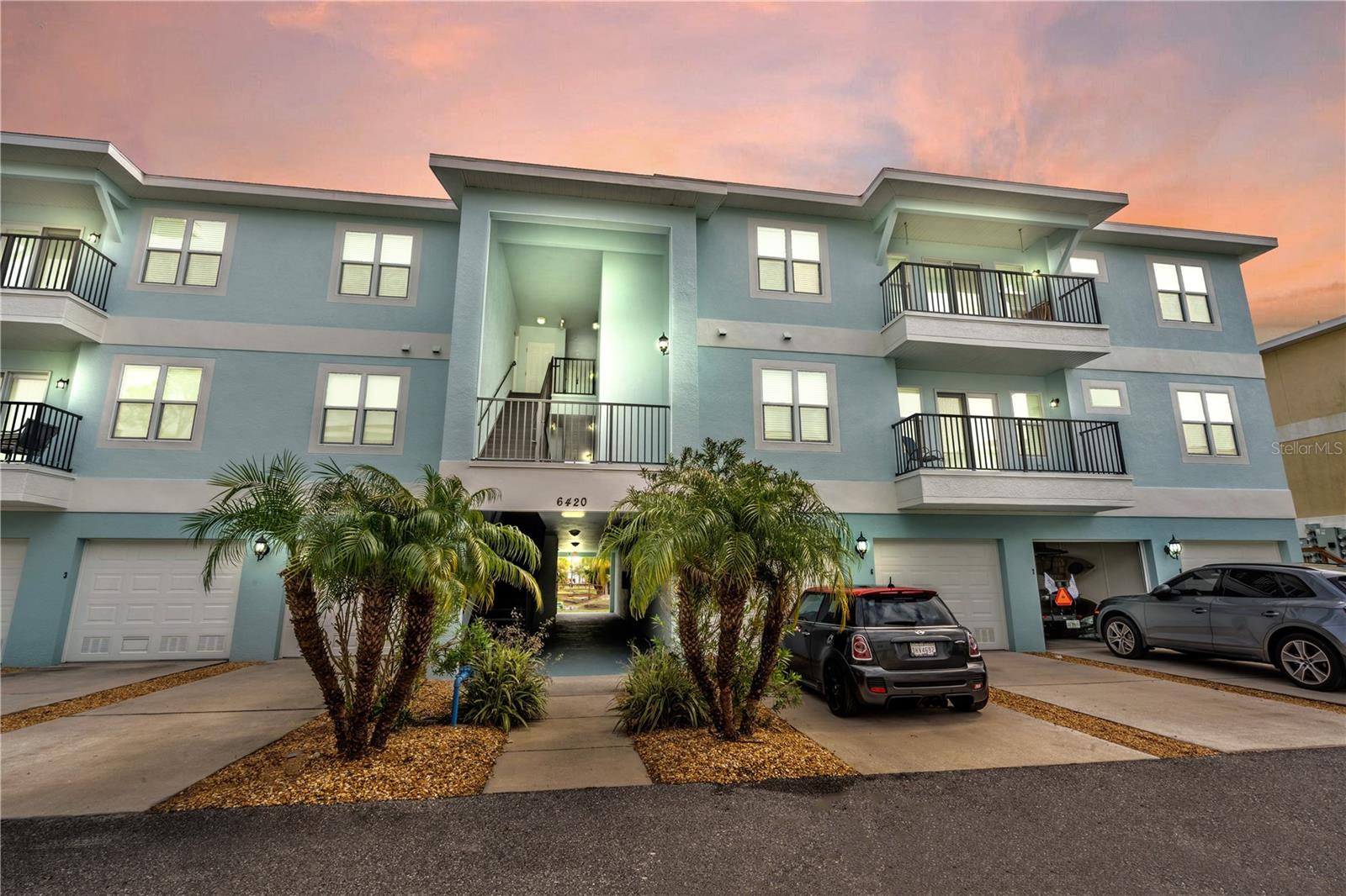 6420 BANYAN BLVD #303