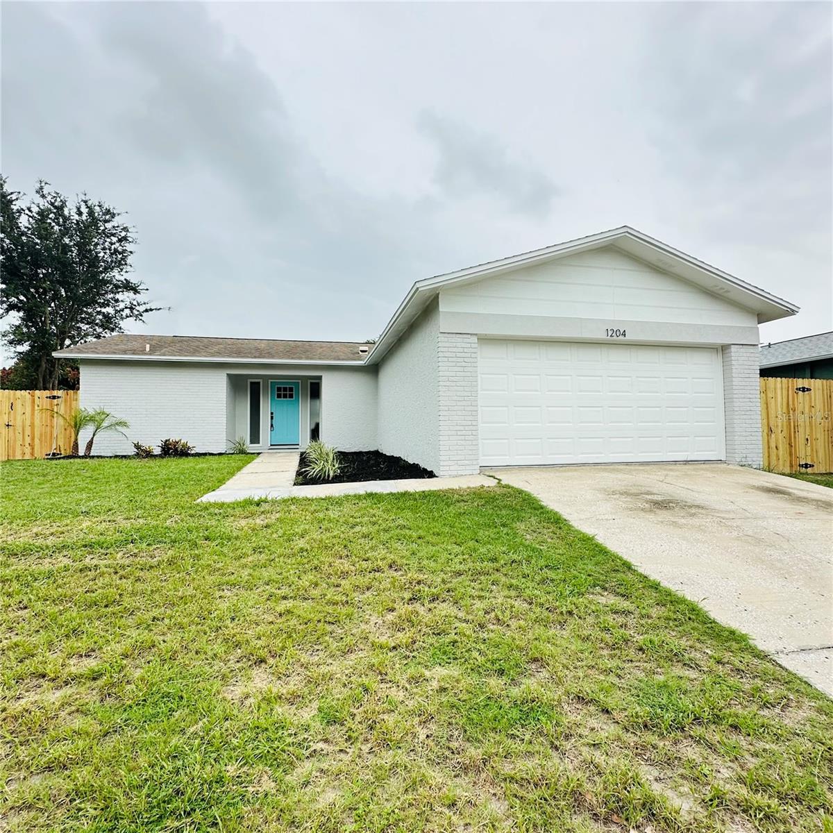 1204 CROSSBOW LN