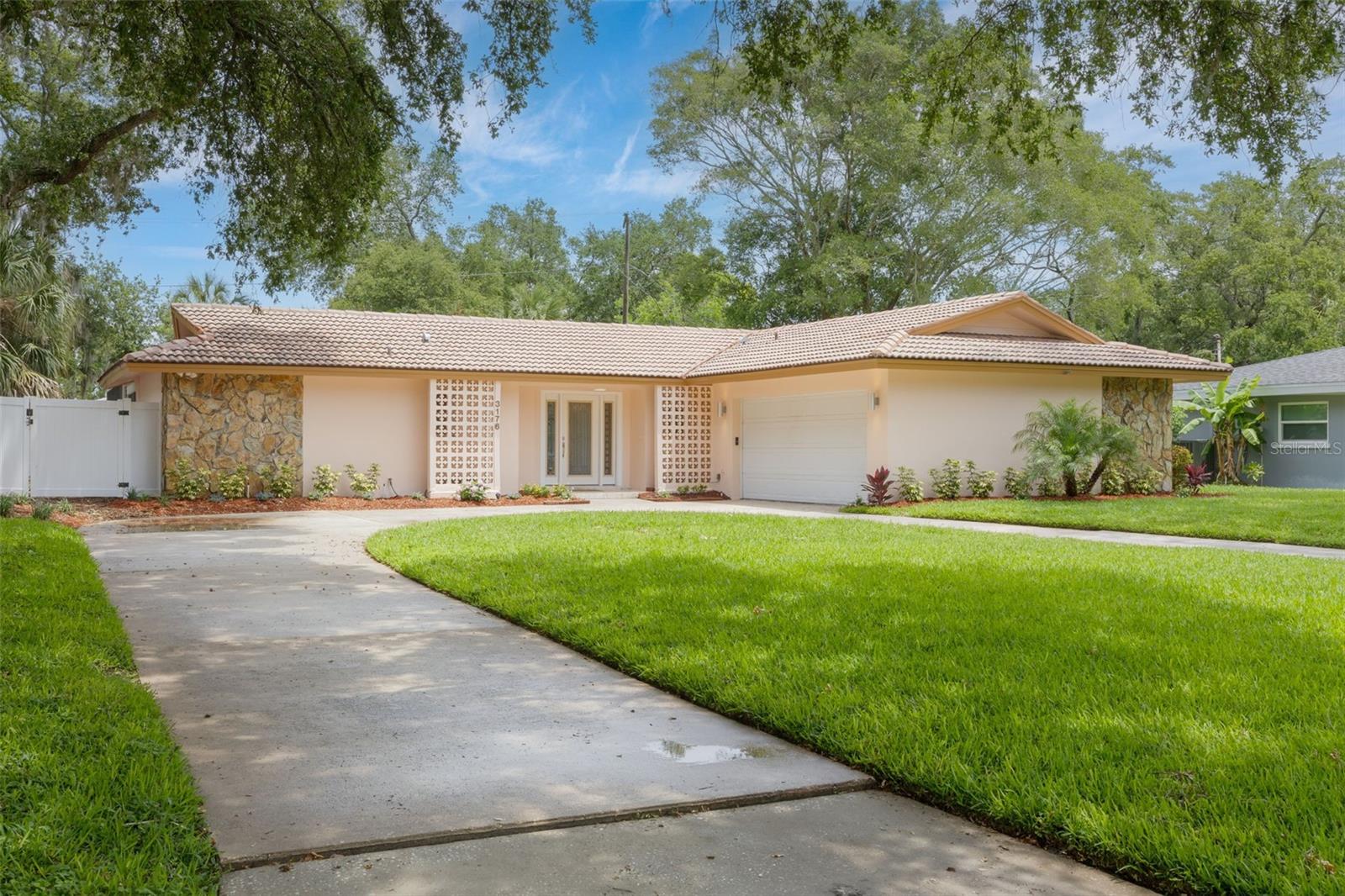 3176 SAN PEDRO ST