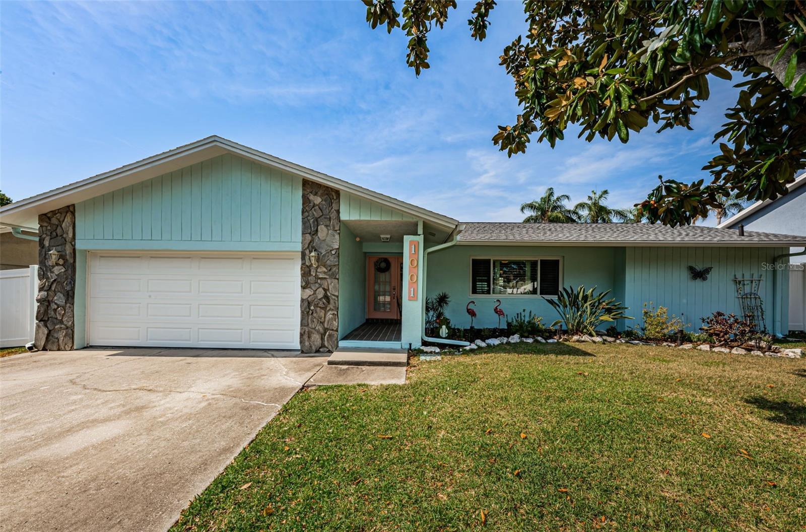 1001 CARDIGAN LN