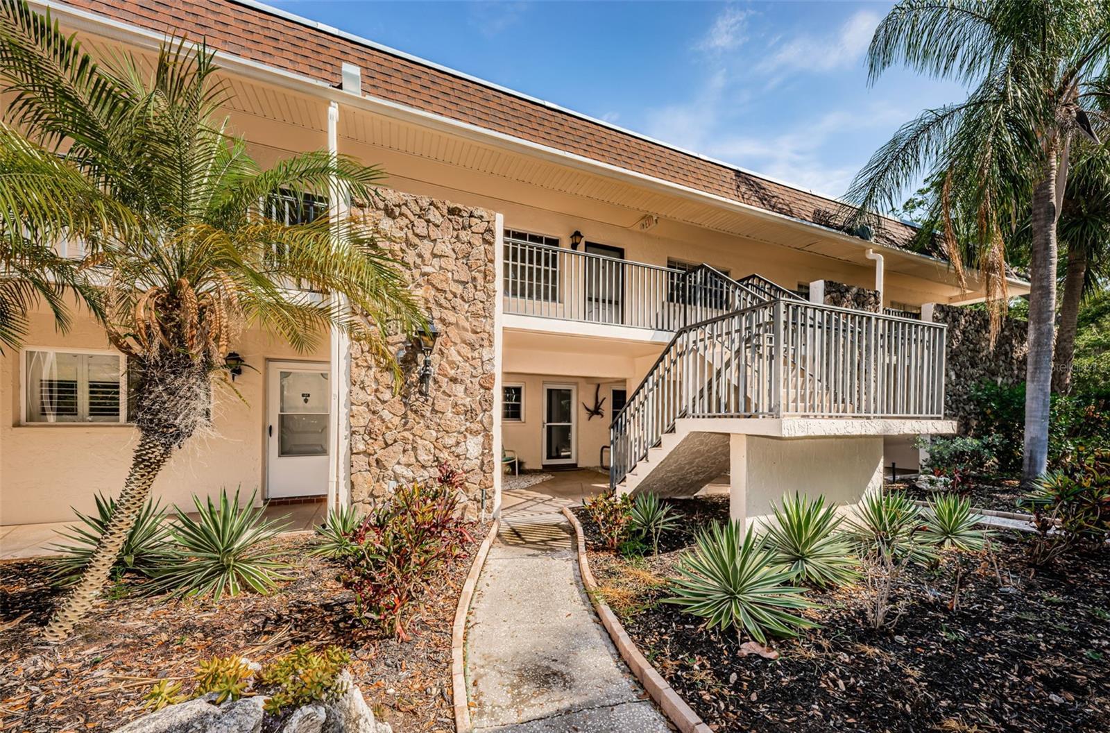 820 PATRICIA AVE #208