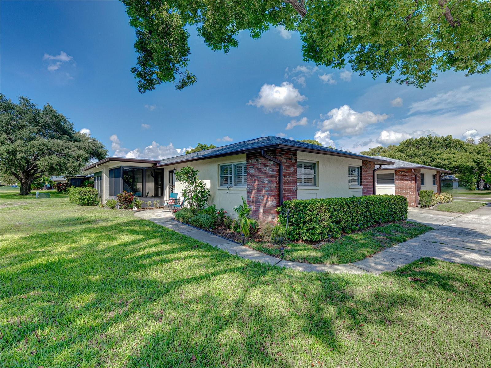 1231 QUEEN ANNE DR #D
