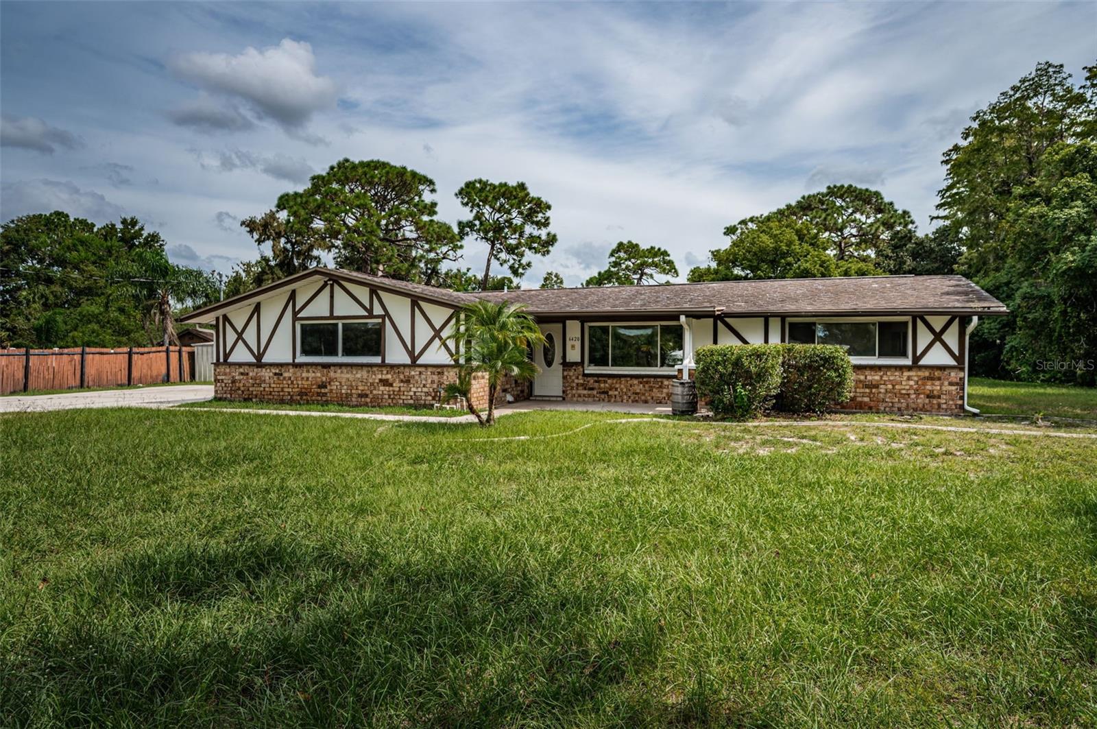 6420 PARKSIDE DR