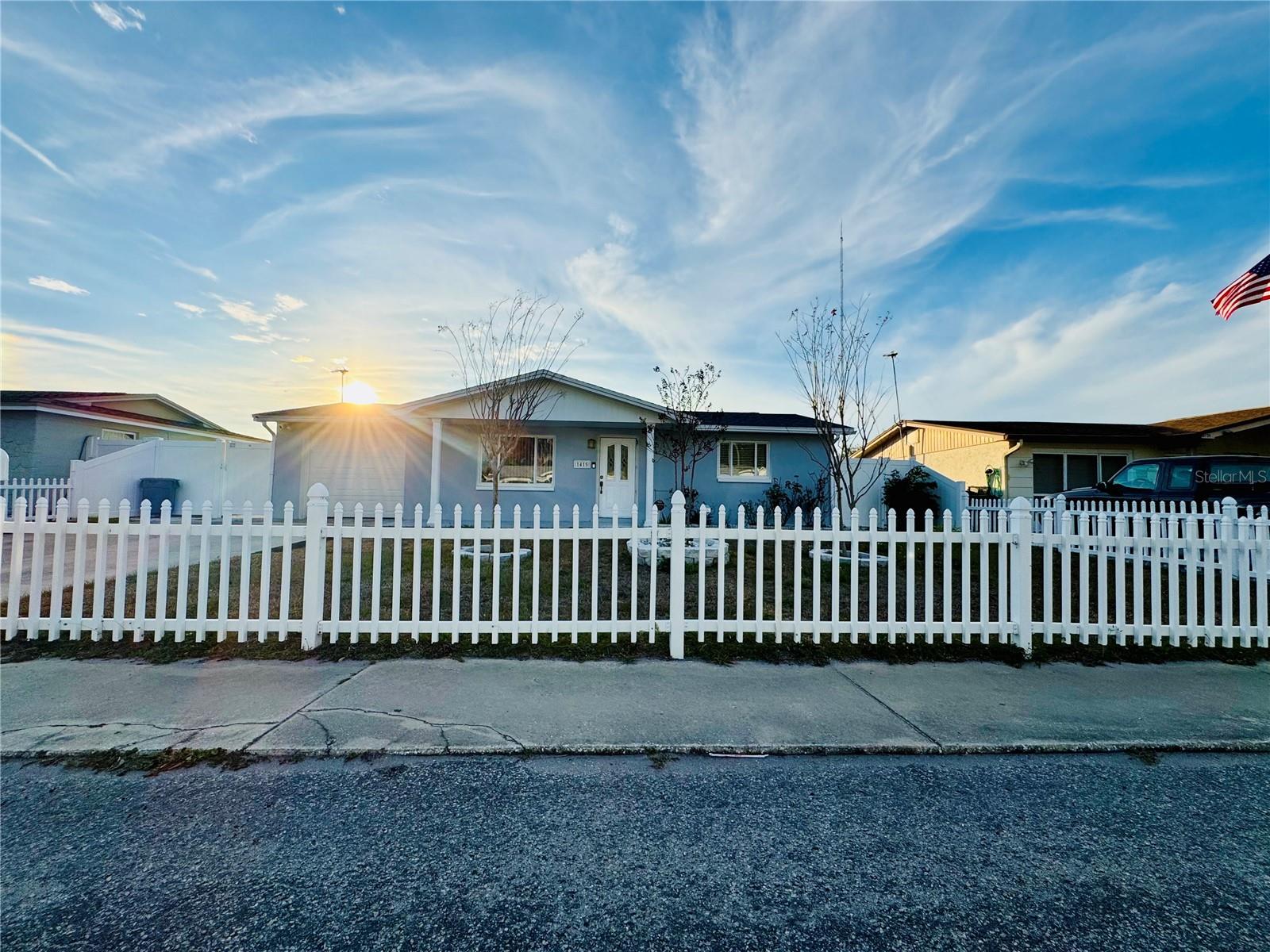 1415 WEYFORD LN