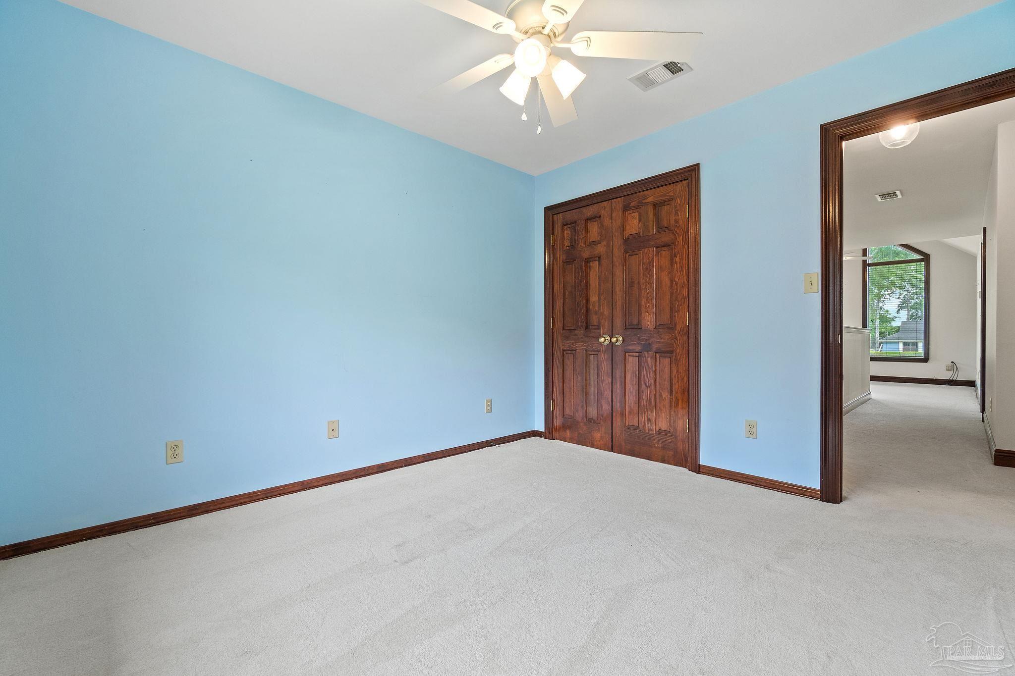 1420 Rolling Oaks Dr