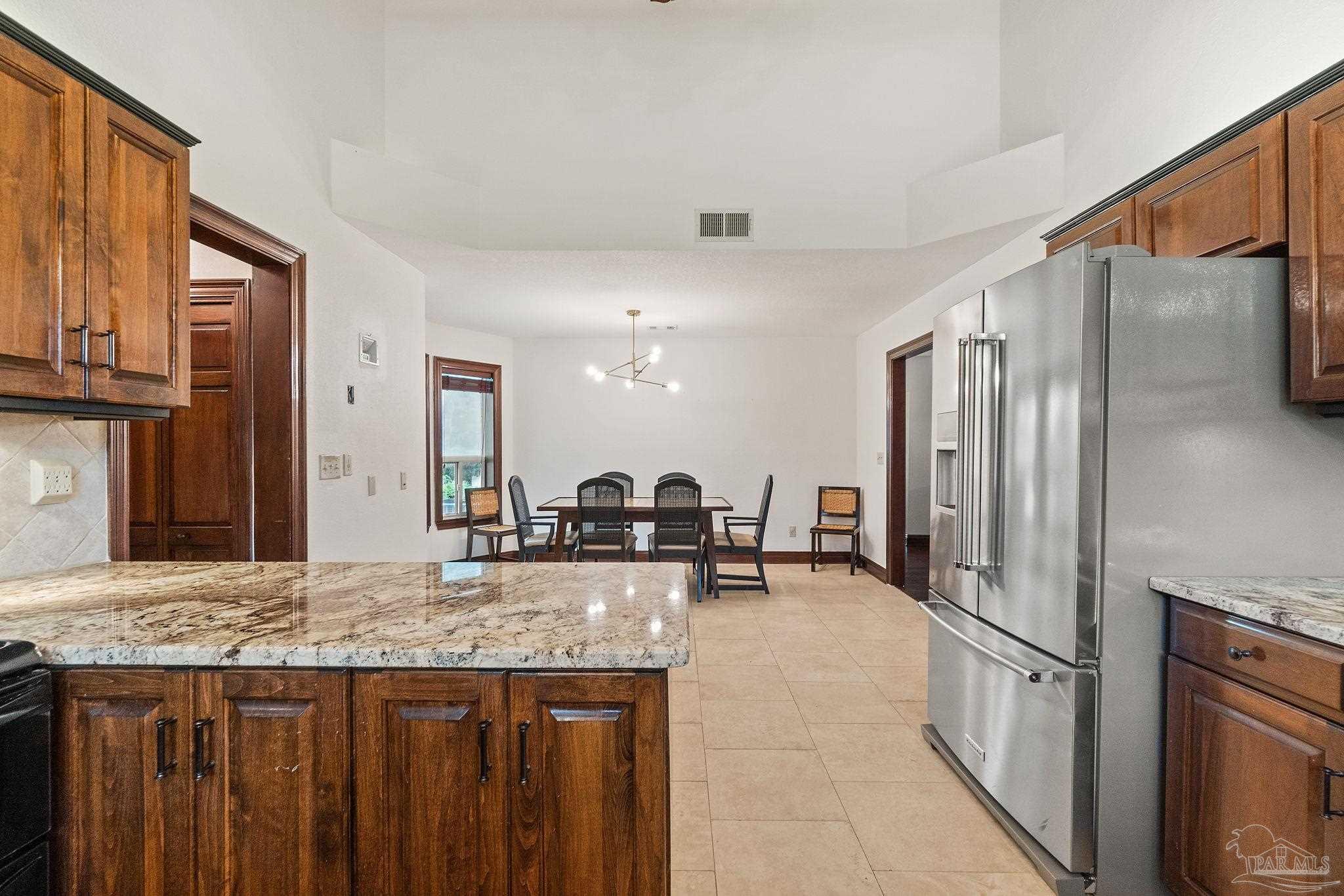 1420 Rolling Oaks Dr