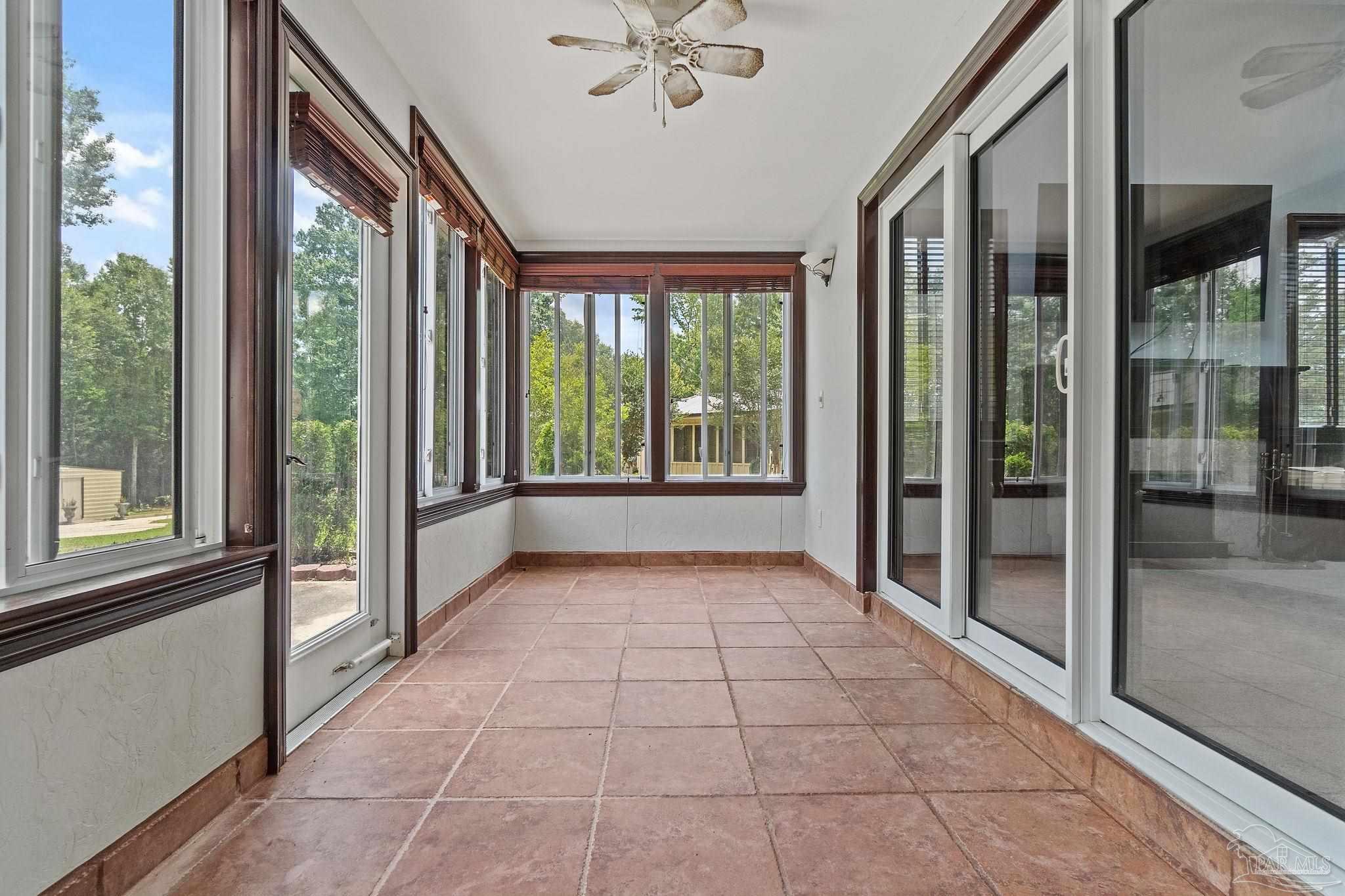 1420 Rolling Oaks Dr