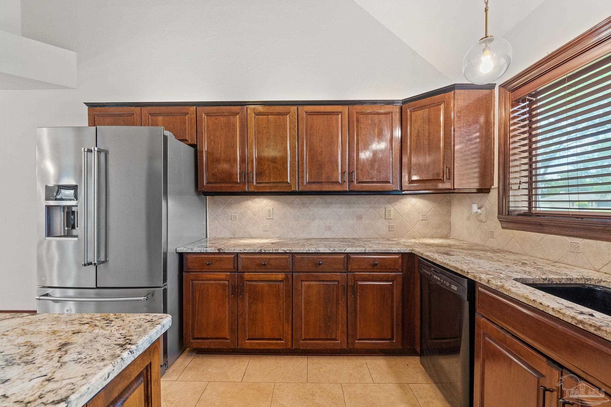 1420 Rolling Oaks Dr