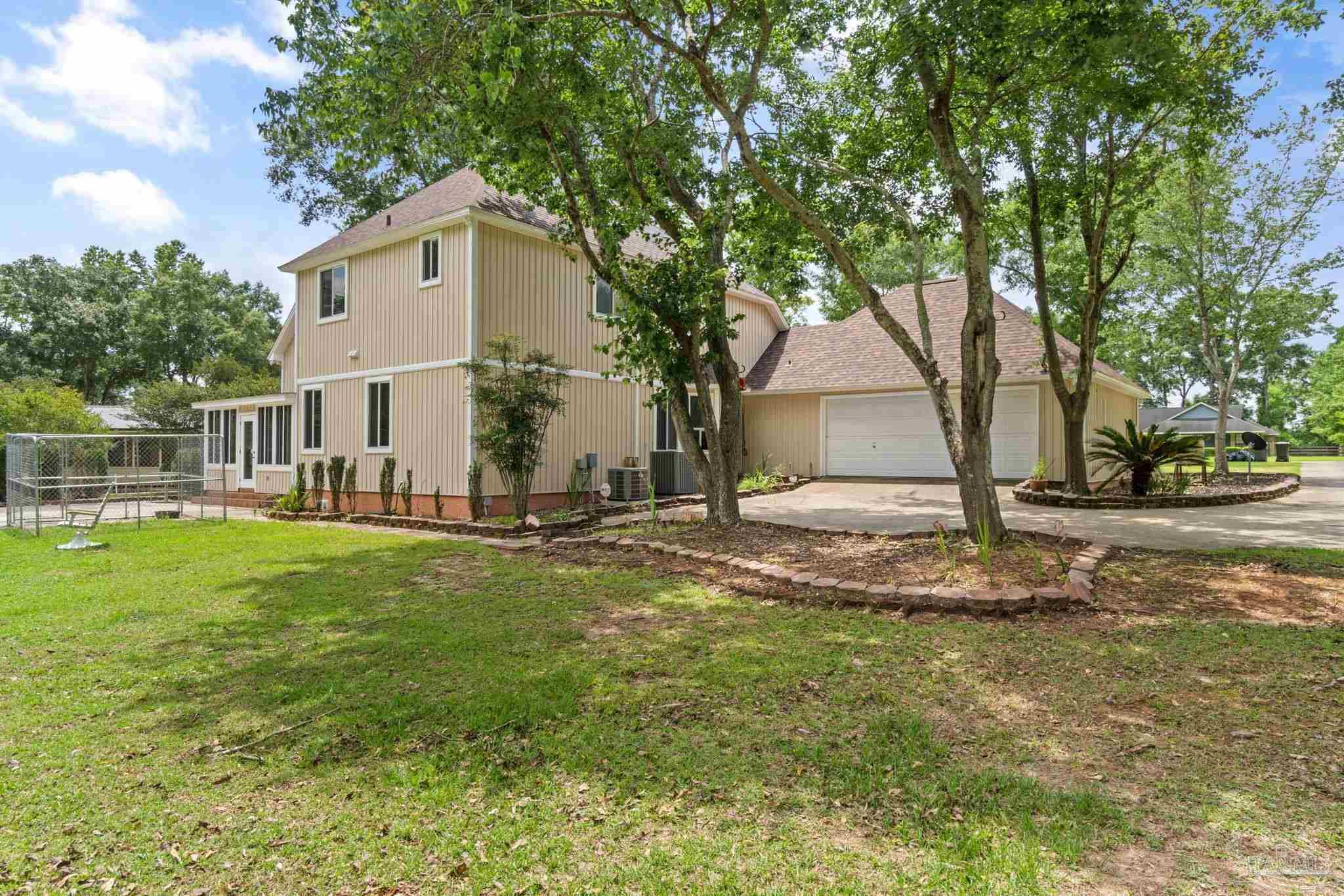 1420 Rolling Oaks Dr