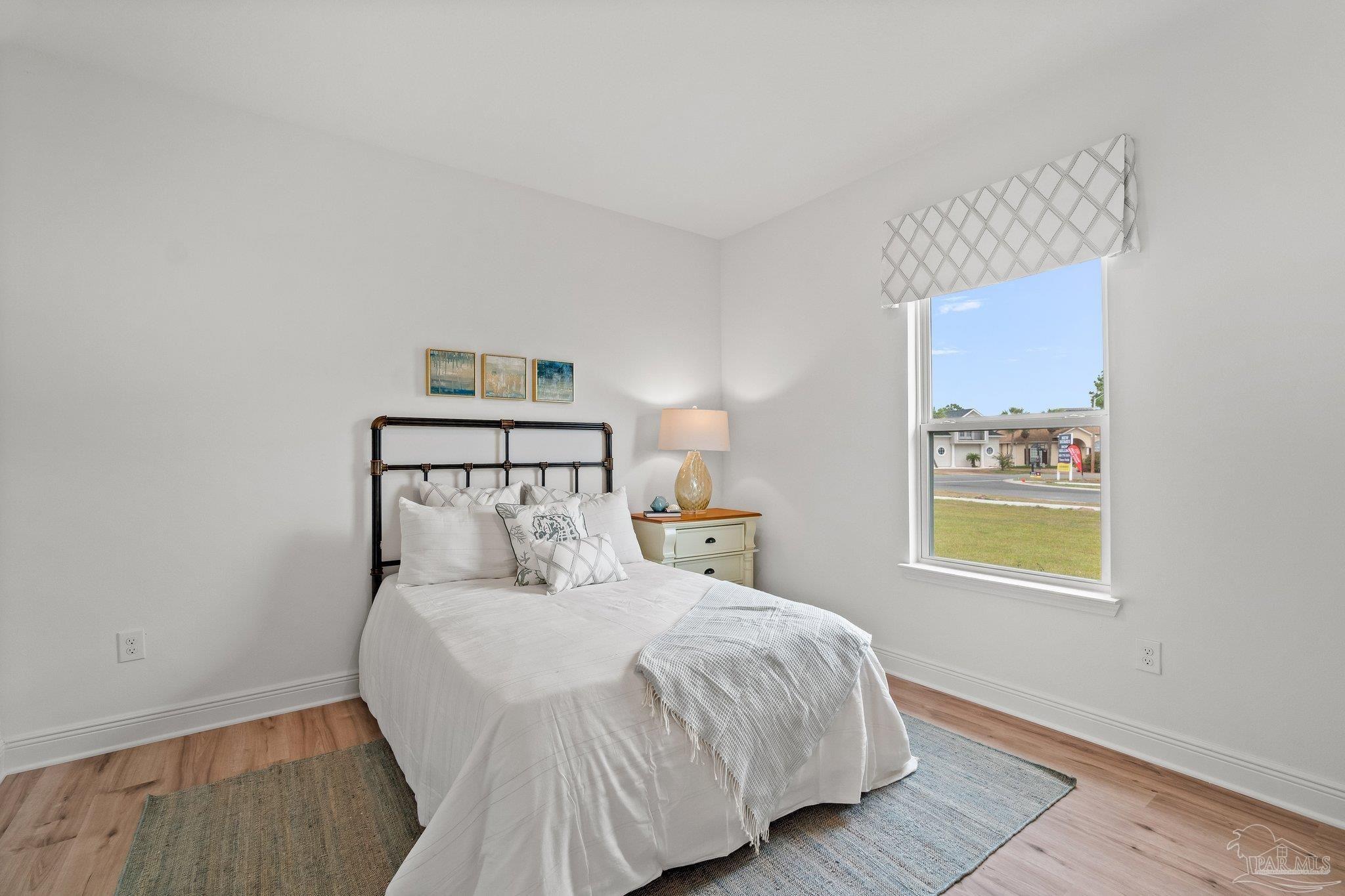 5360 Micanopy Dr