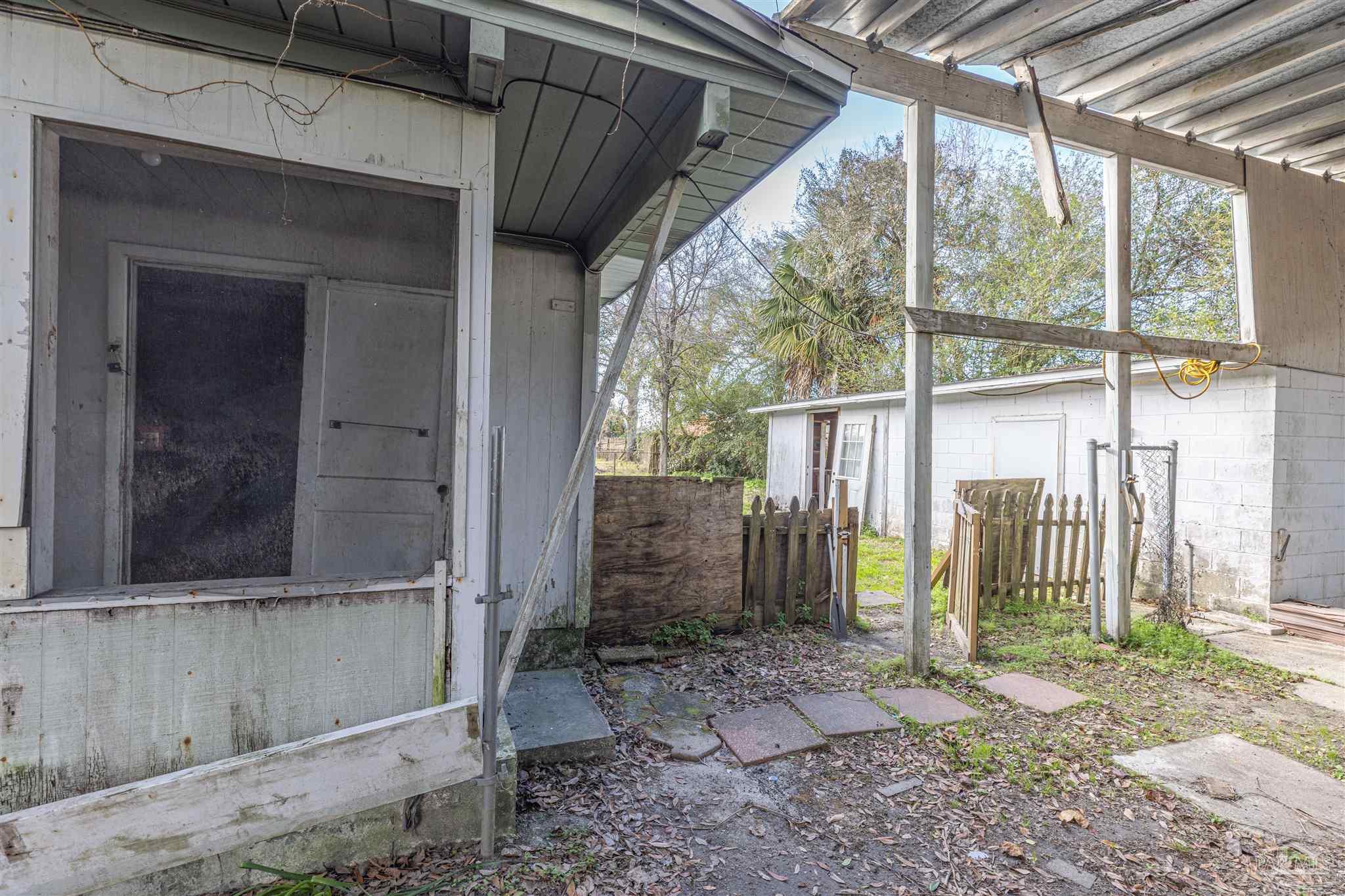 4 Dorsay Ln