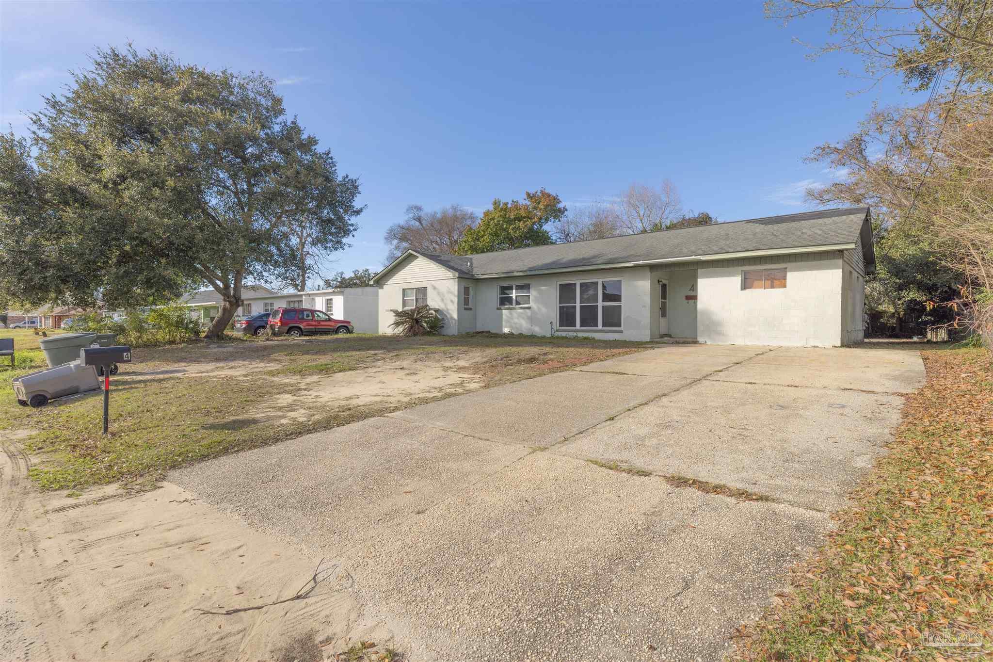 4 Dorsay Ln