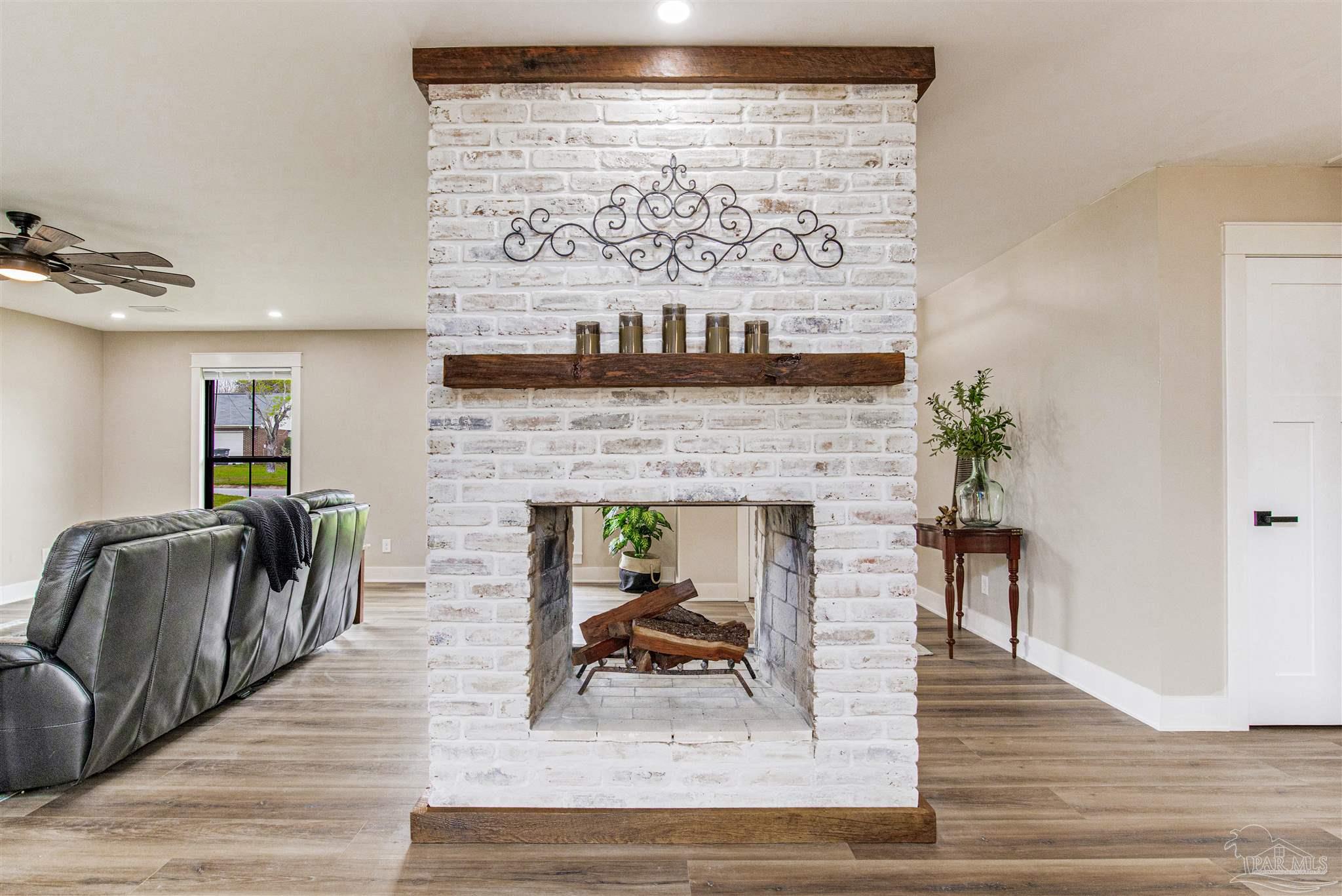 3525 Marjean Dr