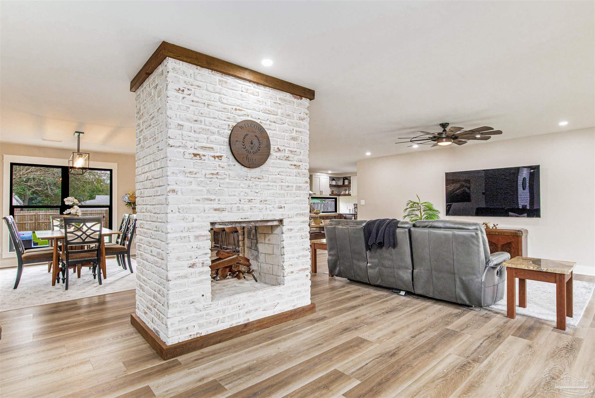 3525 Marjean Dr