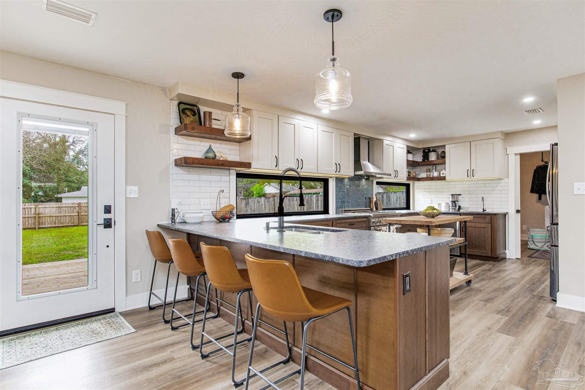 3525 Marjean Dr