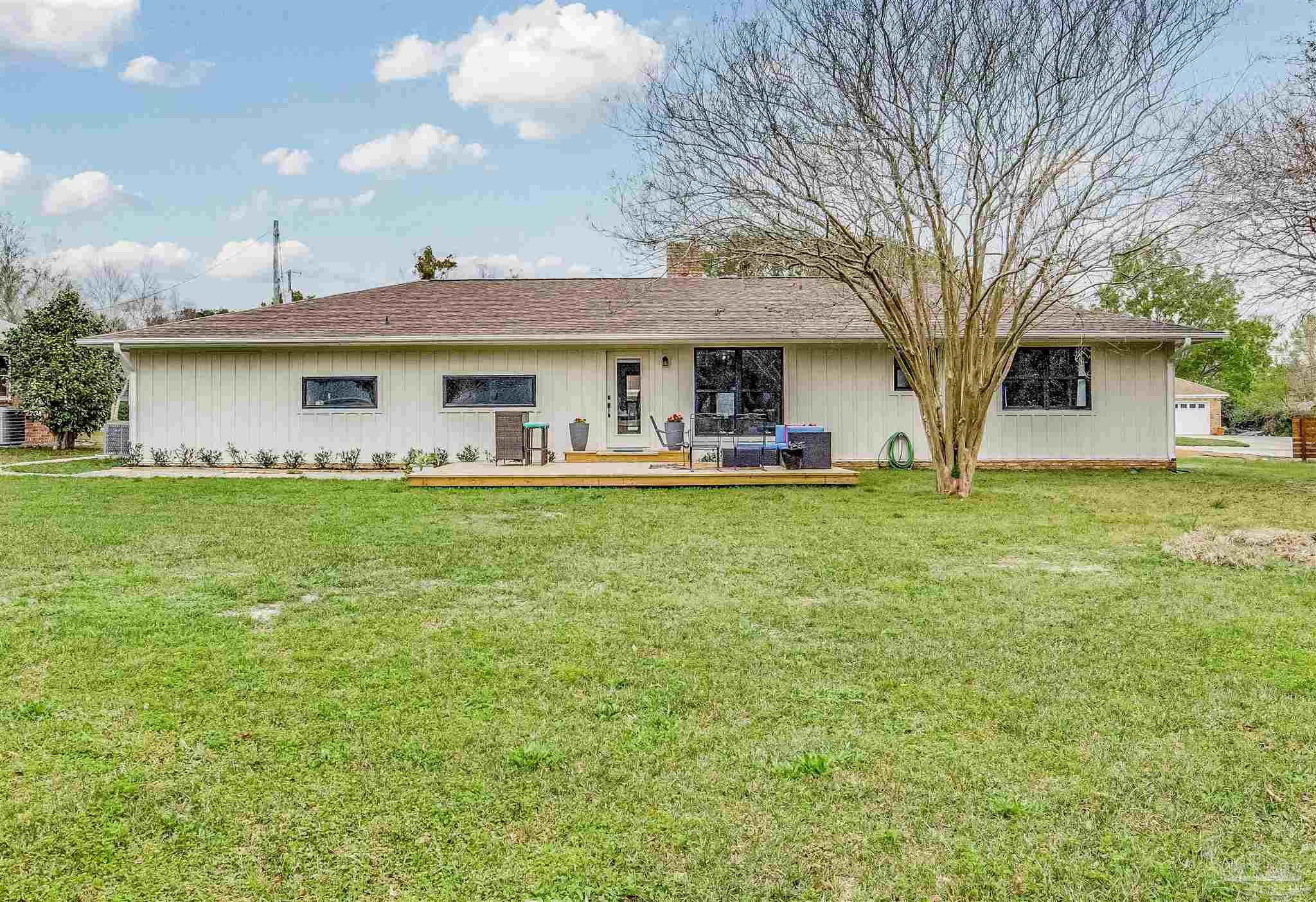 3525 Marjean Dr