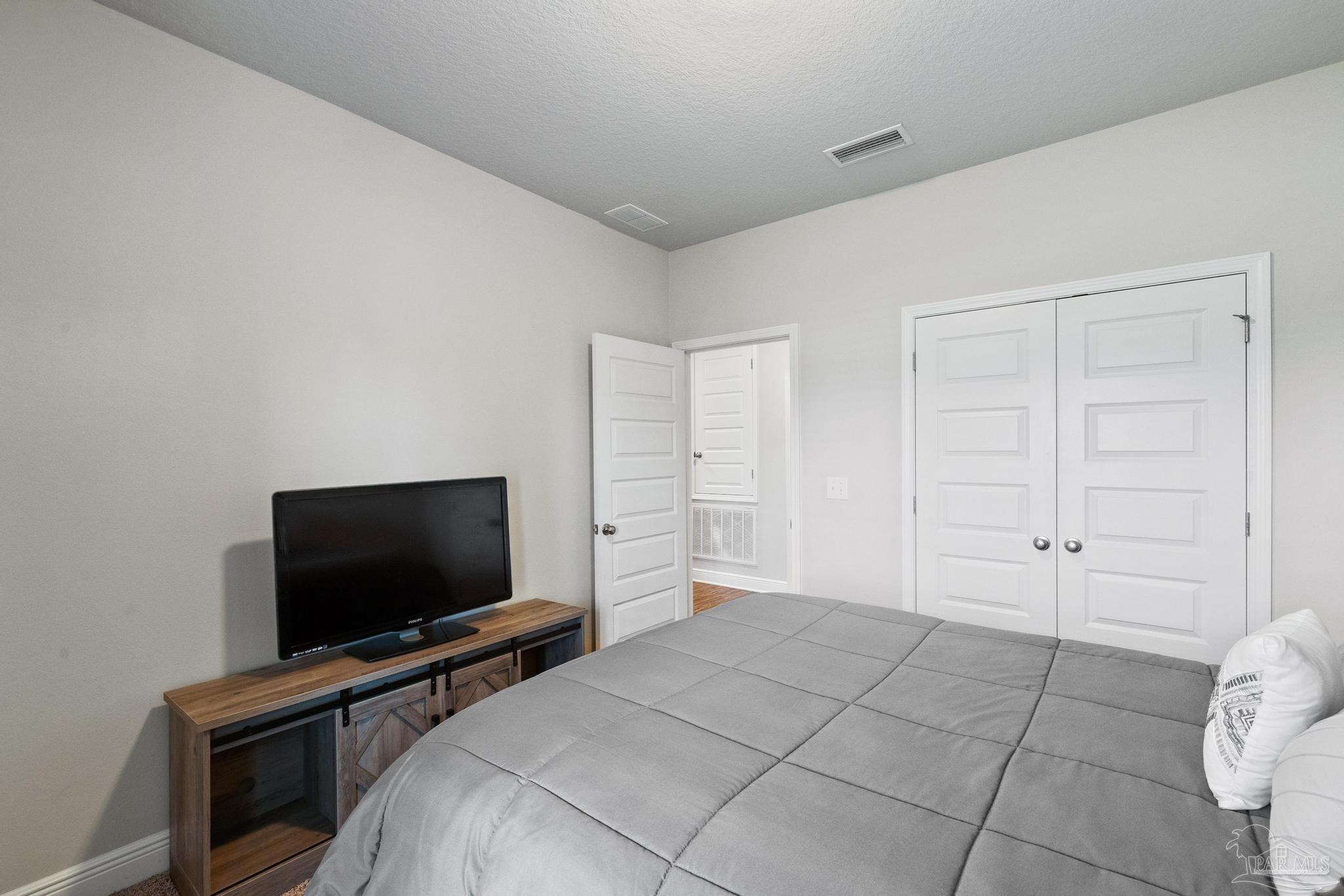 11114 Booner Cir