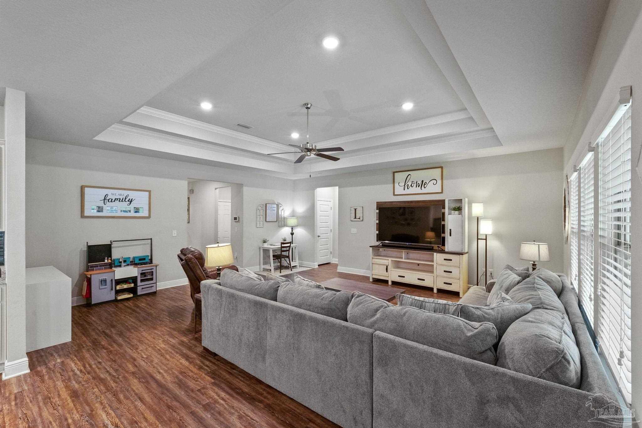 11114 Booner Cir