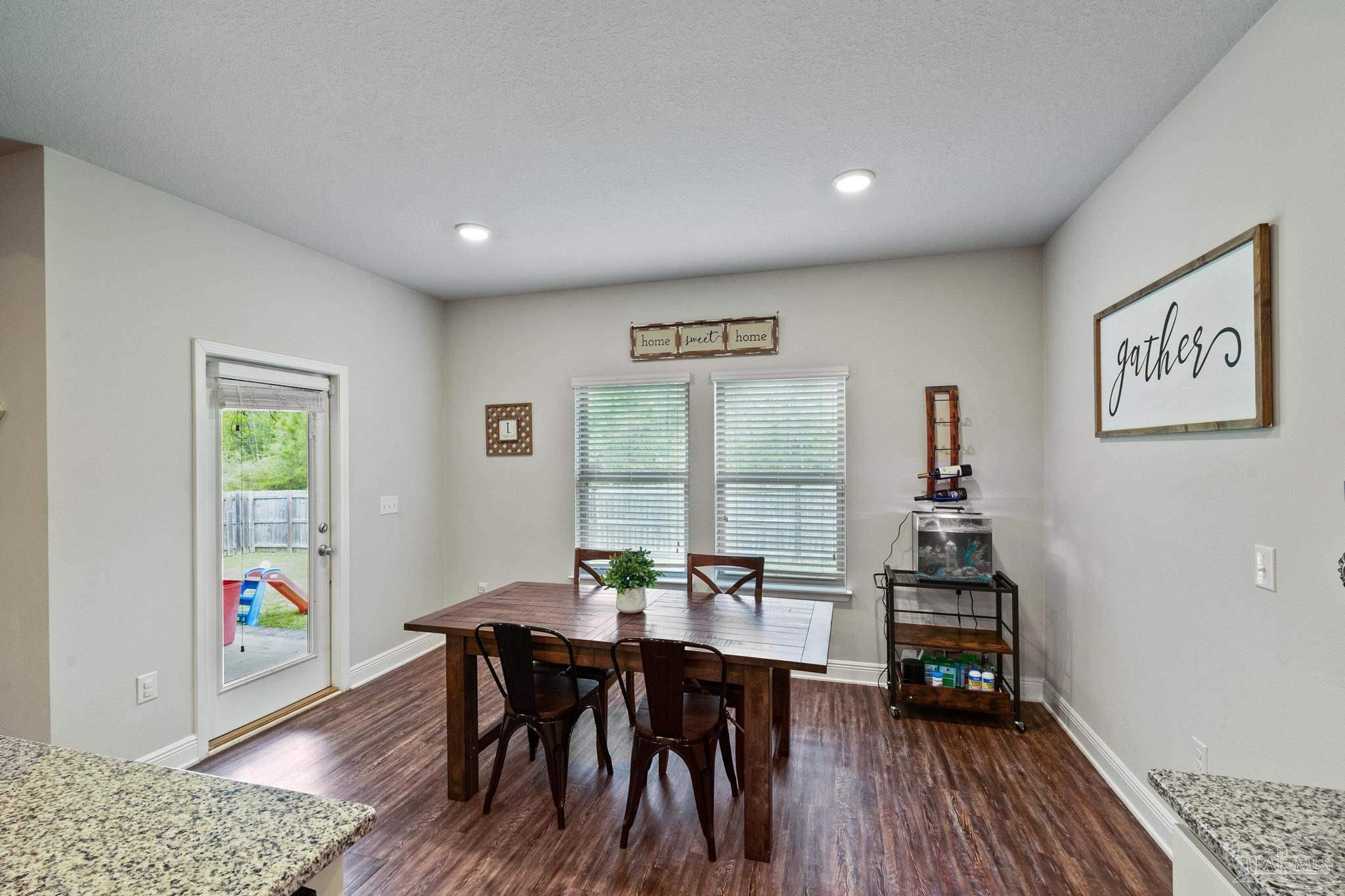 11114 Booner Cir