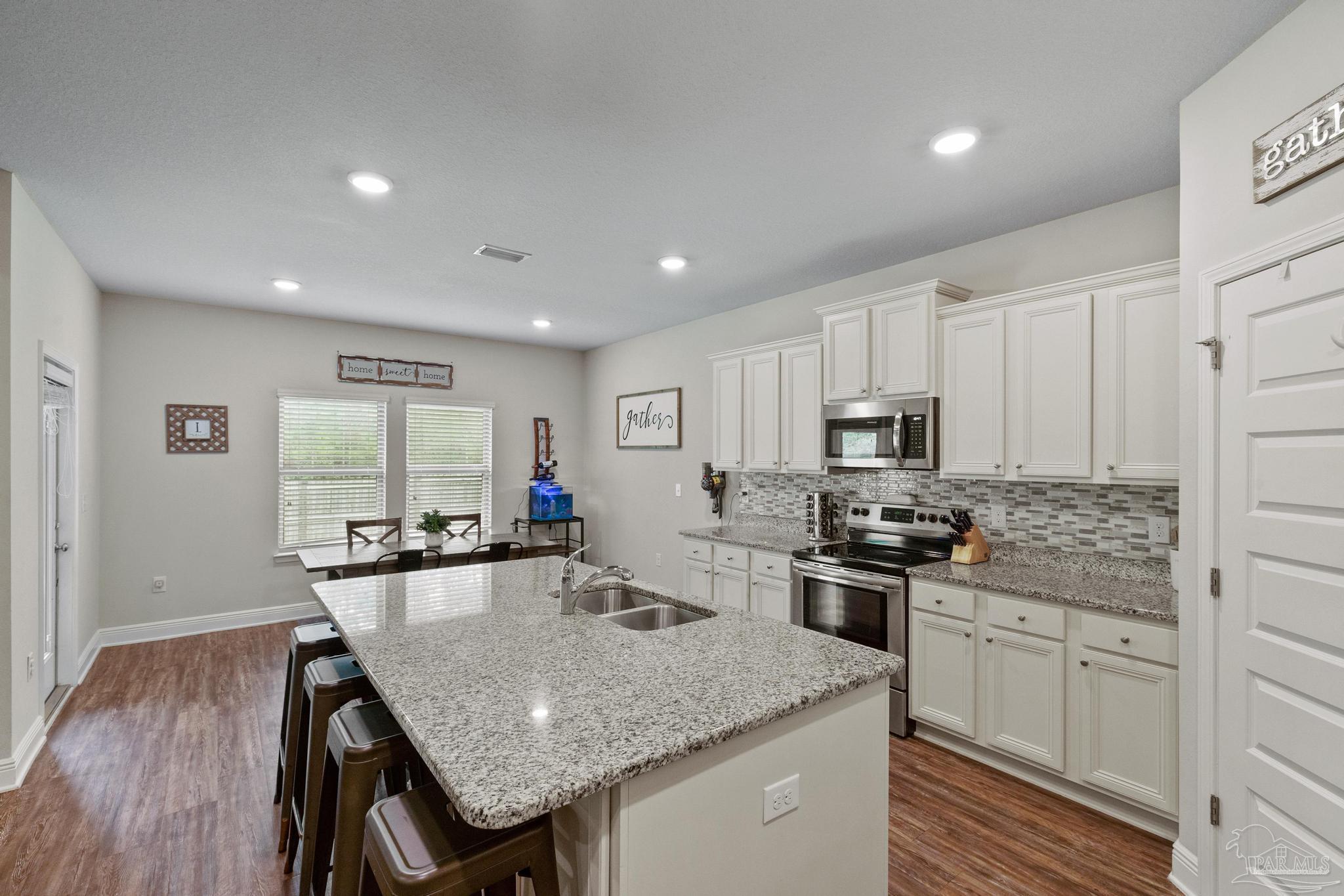 11114 Booner Cir