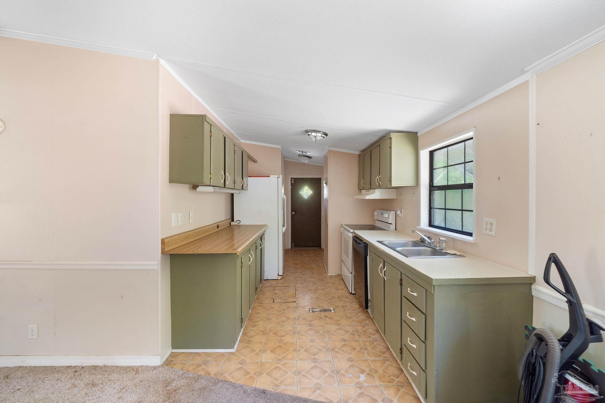 845 Cody Ln