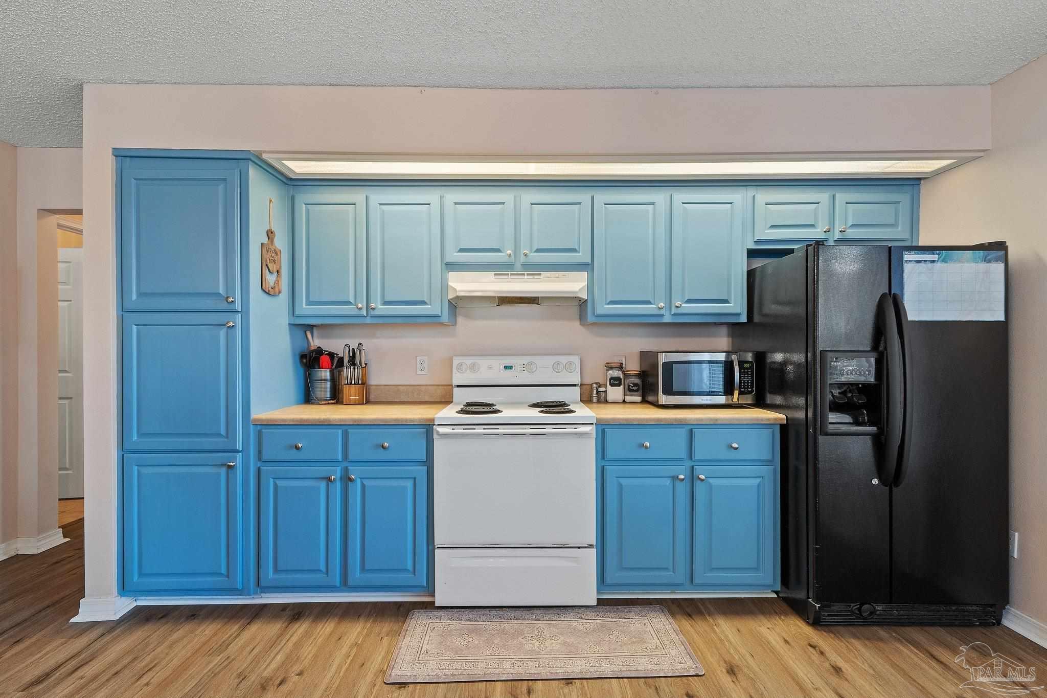 6677 Klondike Rd