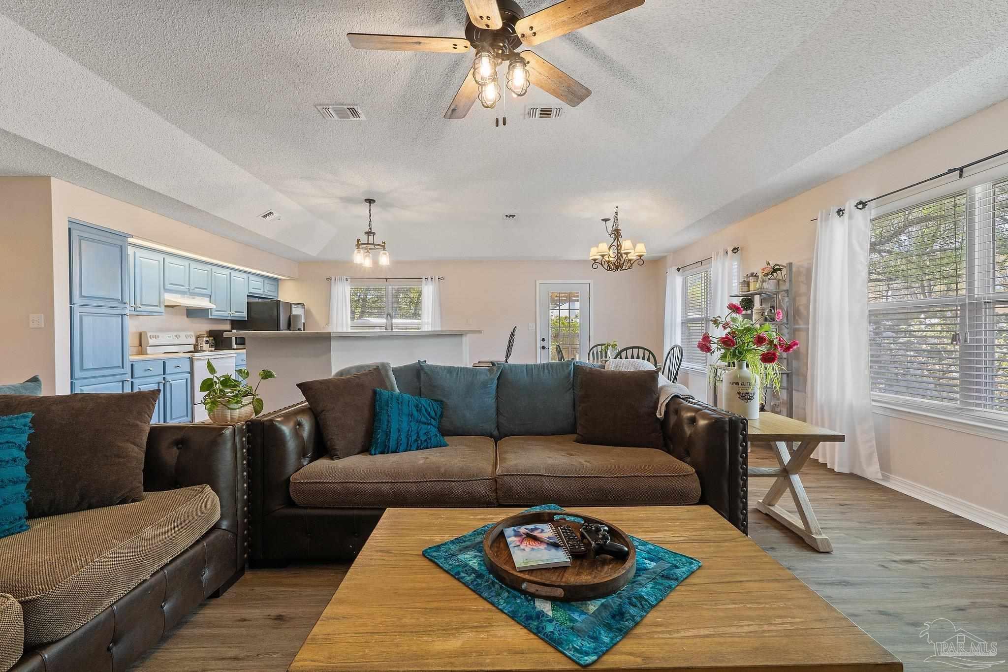 6677 Klondike Rd