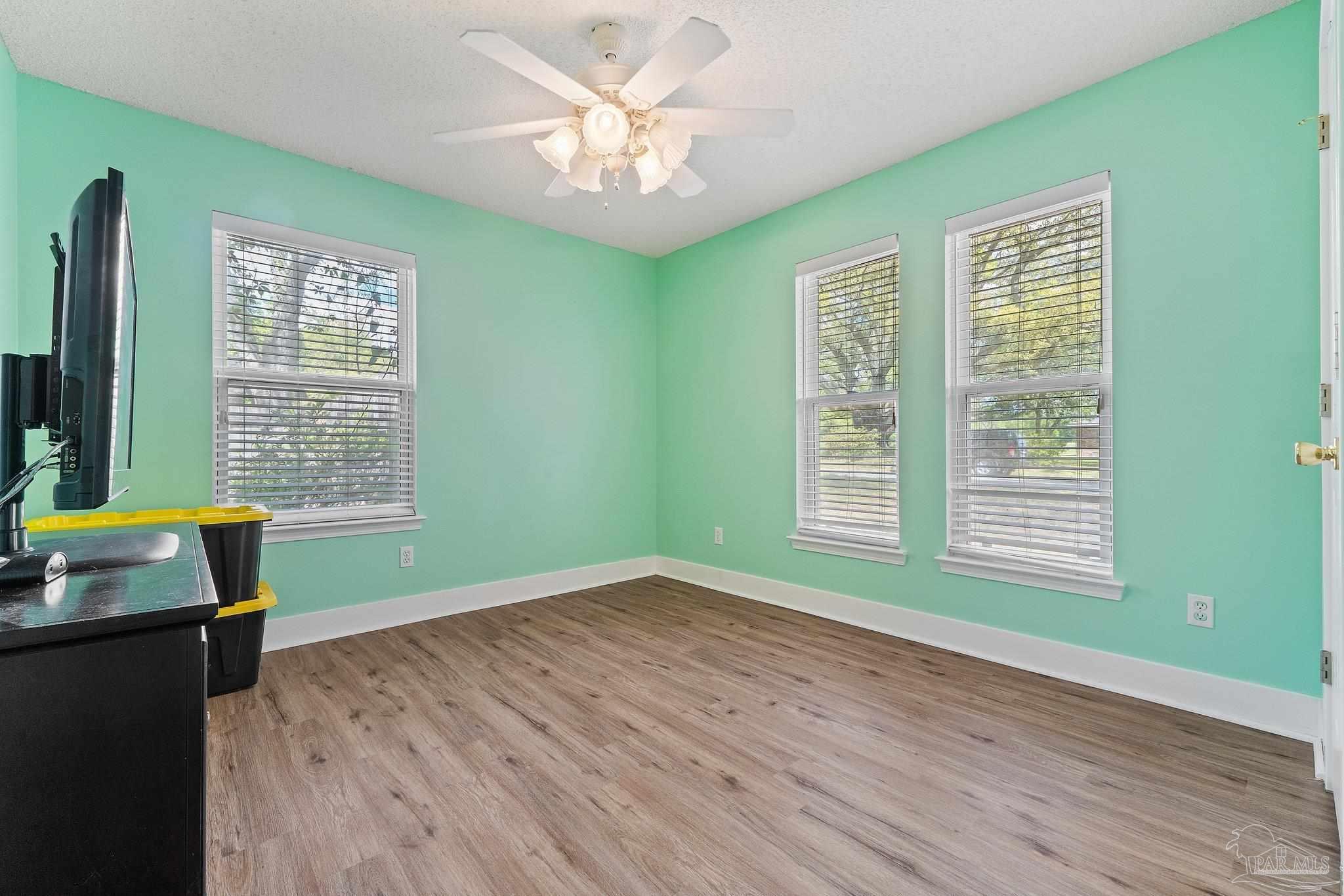 6677 Klondike Rd